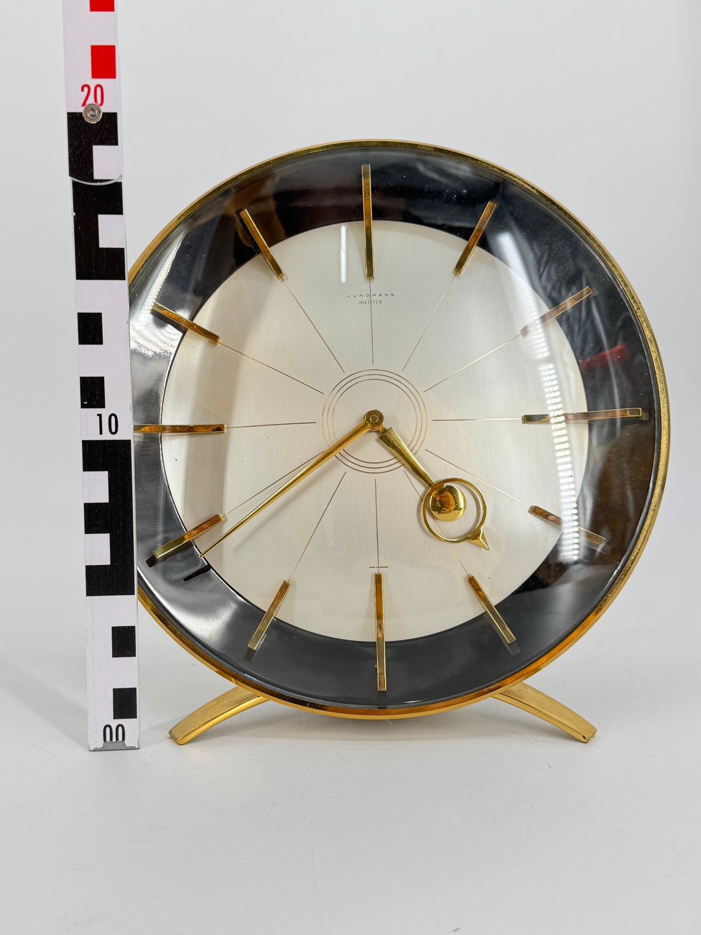 Eine Junghans Meister Tischuhr aus Messing, Deutschland 50er Jahre