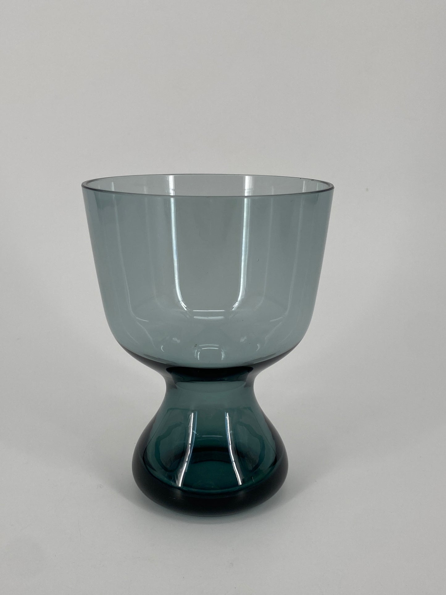 Glas Vase von Wilhelm Wagenfeld für WMF, schmale Silhoutte, Deutschland, 60er
