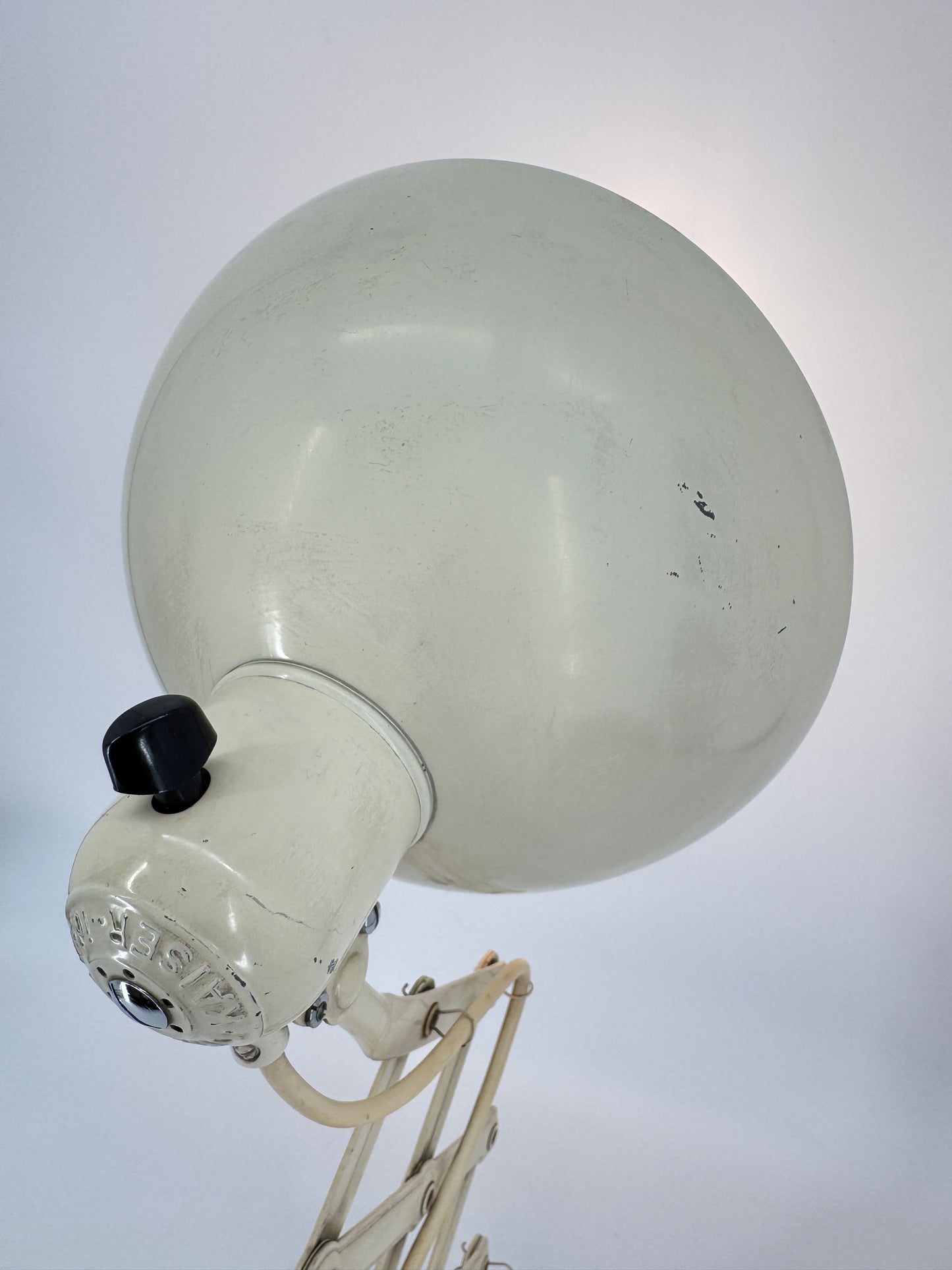 Kaiser Scherenlampe Bauhaus Modell 6718 Weiß