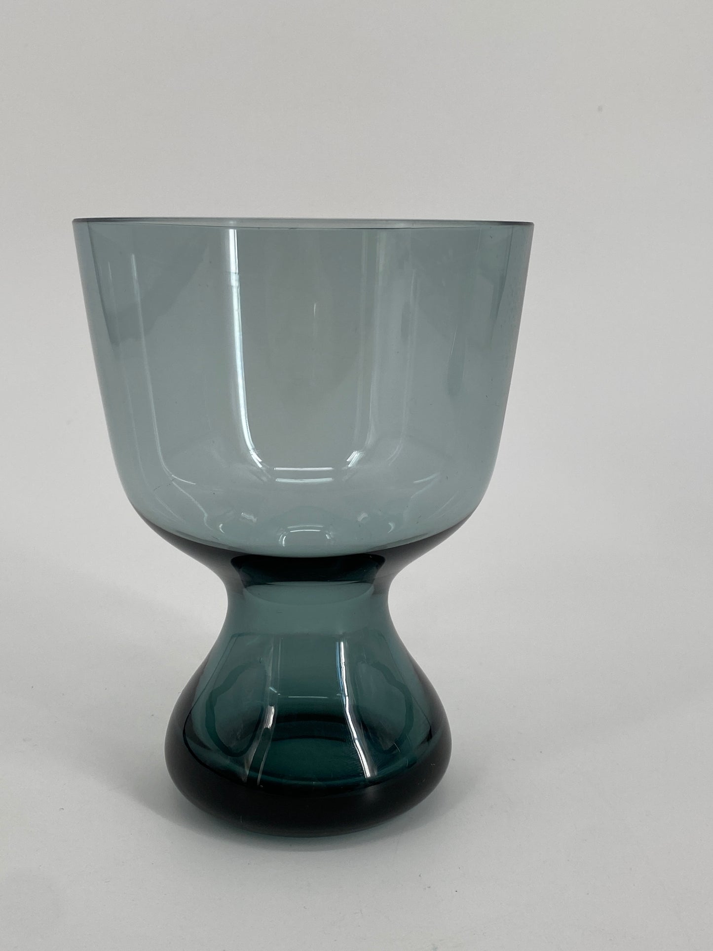 Glas Vase von Wilhelm Wagenfeld für WMF, schmale Silhoutte, Deutschland, 60er