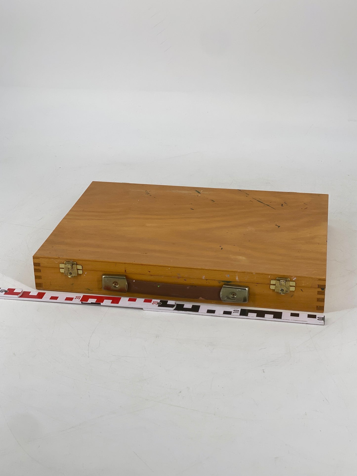 Malkasten aus Holz vom Künstlerbedarf Josef Kuri aus Freiburg, Deutschland