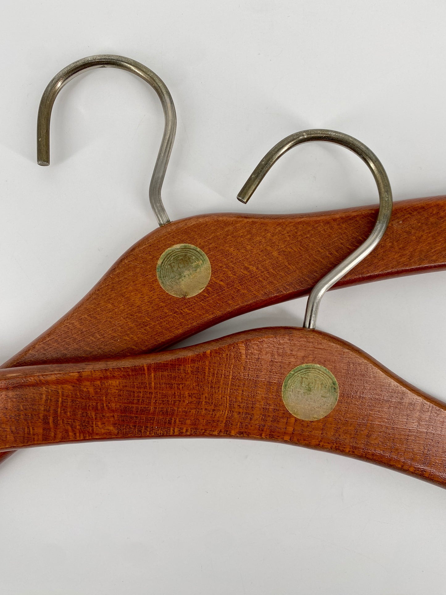 Vintage Kleiderbügel aus Holz, Mid Century