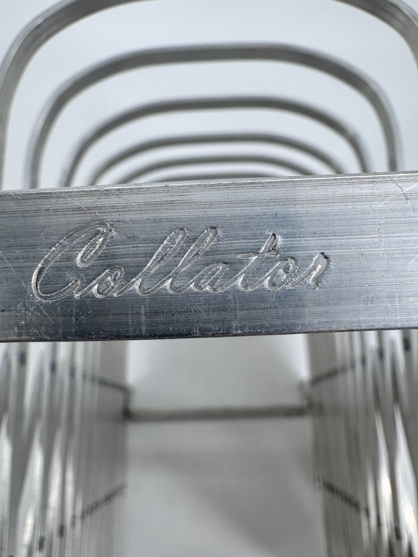 Collator, 17 Fächer, Zeitungsständer, Klassiker