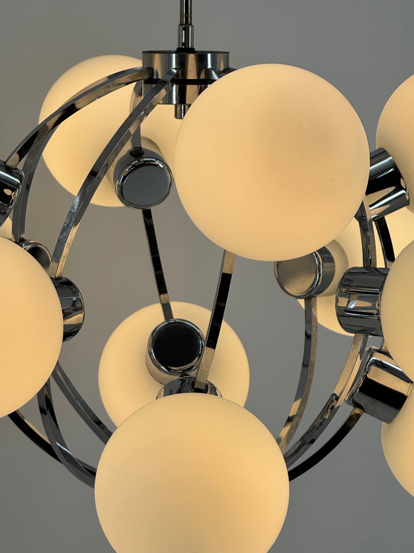 Aussergewöhnlihce Space Age Design Sputnik Deckenlampe, um 1970