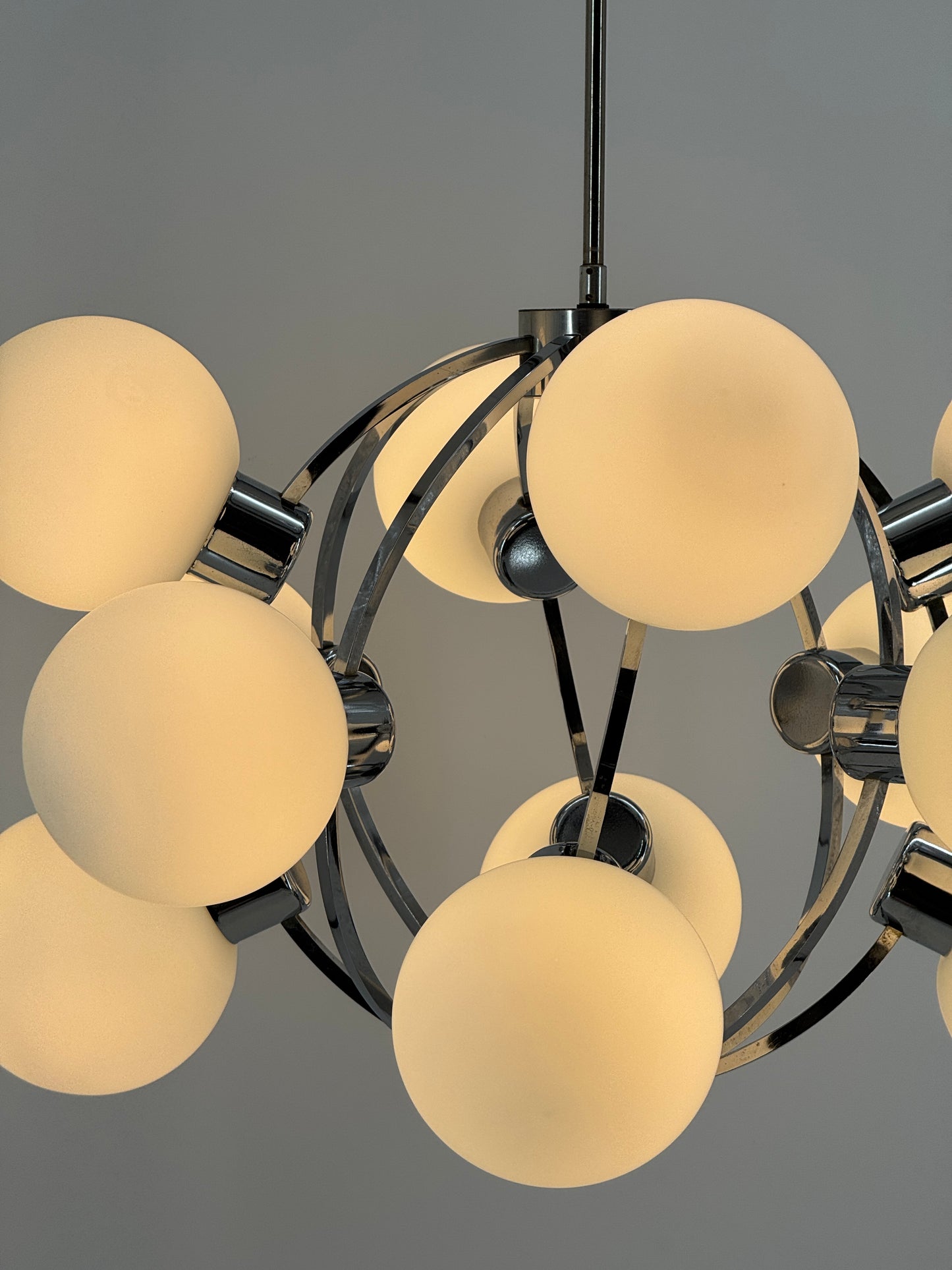 Aussergewöhnlihce Space Age Design Sputnik Deckenlampe, um 1970