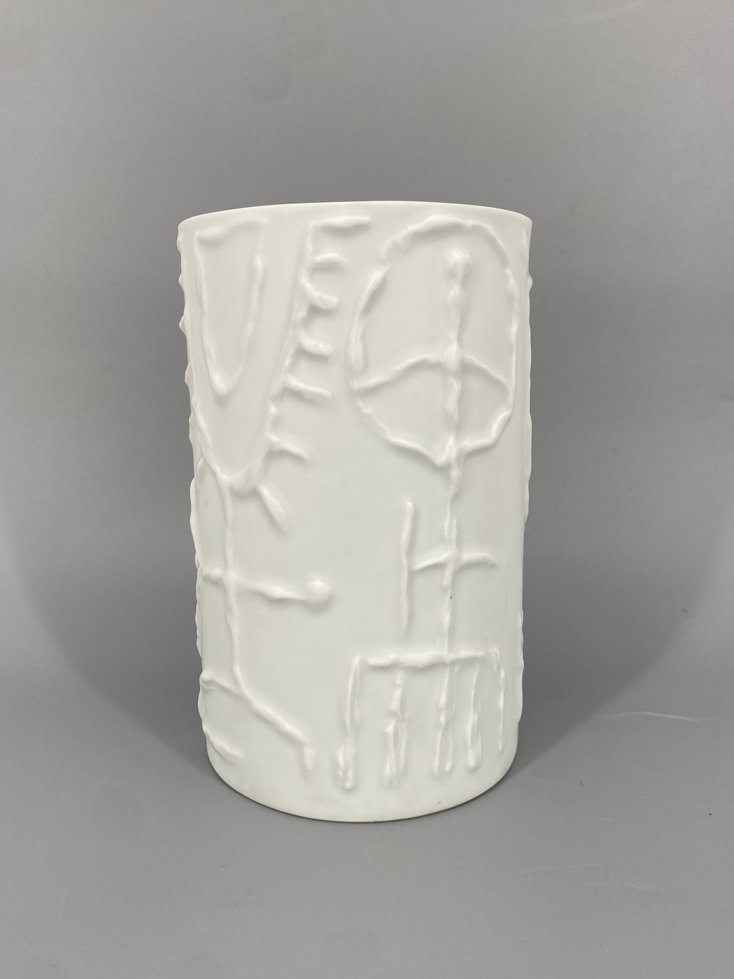 Vase mit abstraktem Reliefdekor von Cuno Fischer für Rosenthal aus Porzellan