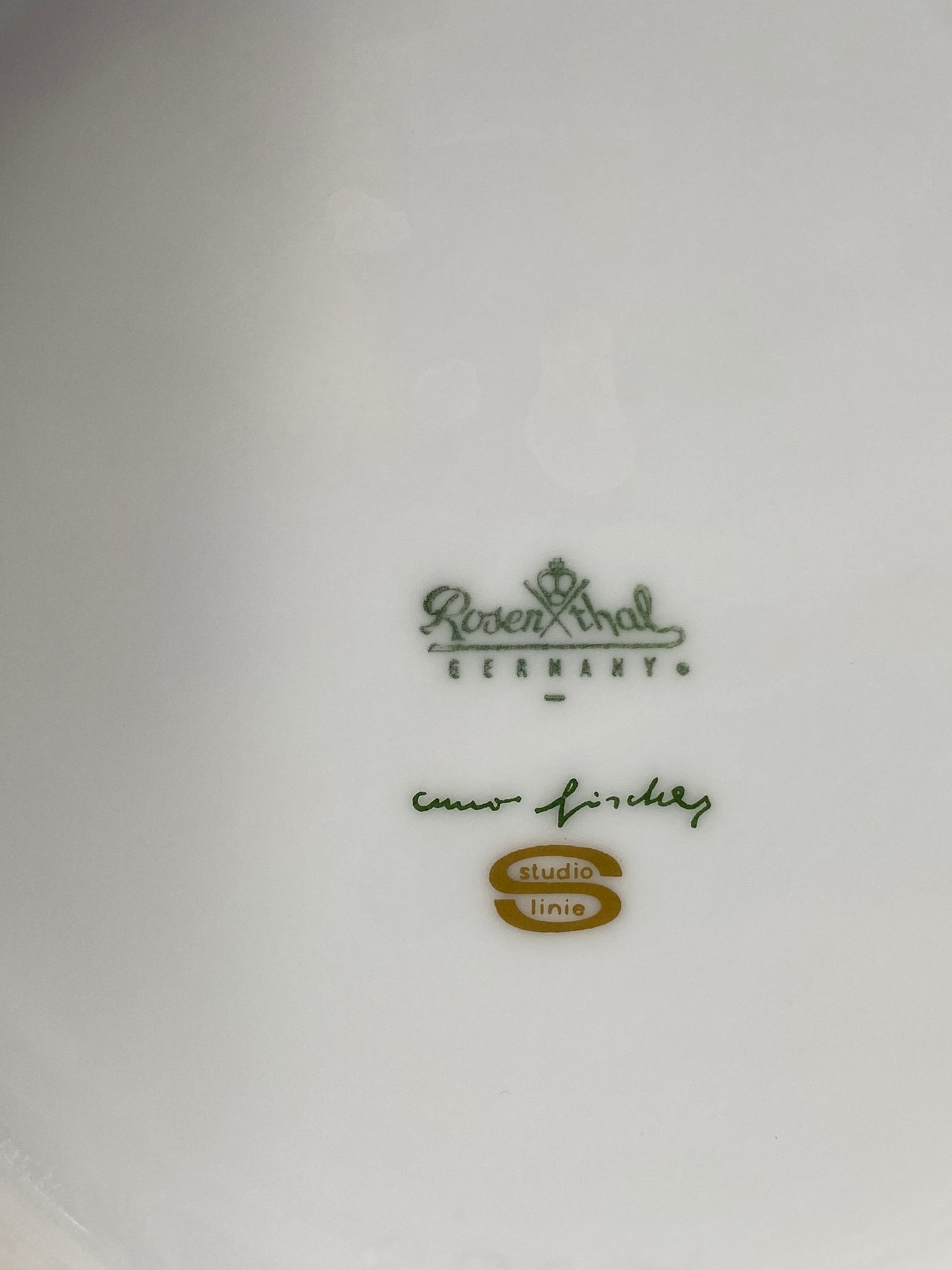 Vase mit abstraktem Reliefdekor von Cuno Fischer für Rosenthal aus Porzellan