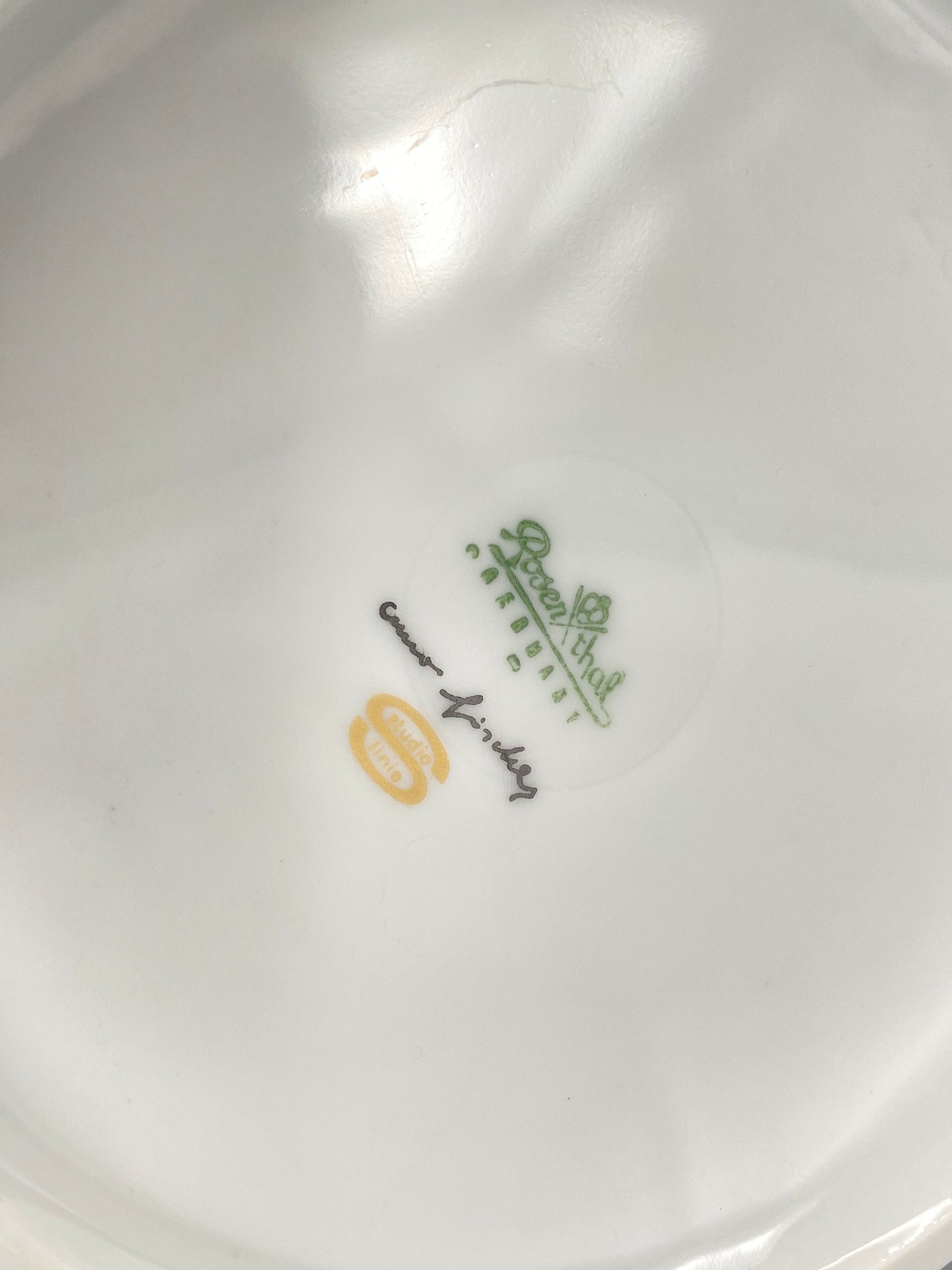 Vase mit abstraktem Reliefdekor von Cuno Fischer für Rosenthal aus Bisquitporzellan