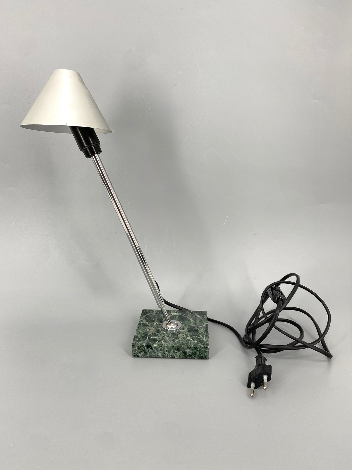 Tischlampe "GIRA" entworfen von Josep Maria Massana und Josep Maria Tremoleda  für Mobles 114, Barcelona, Spanien