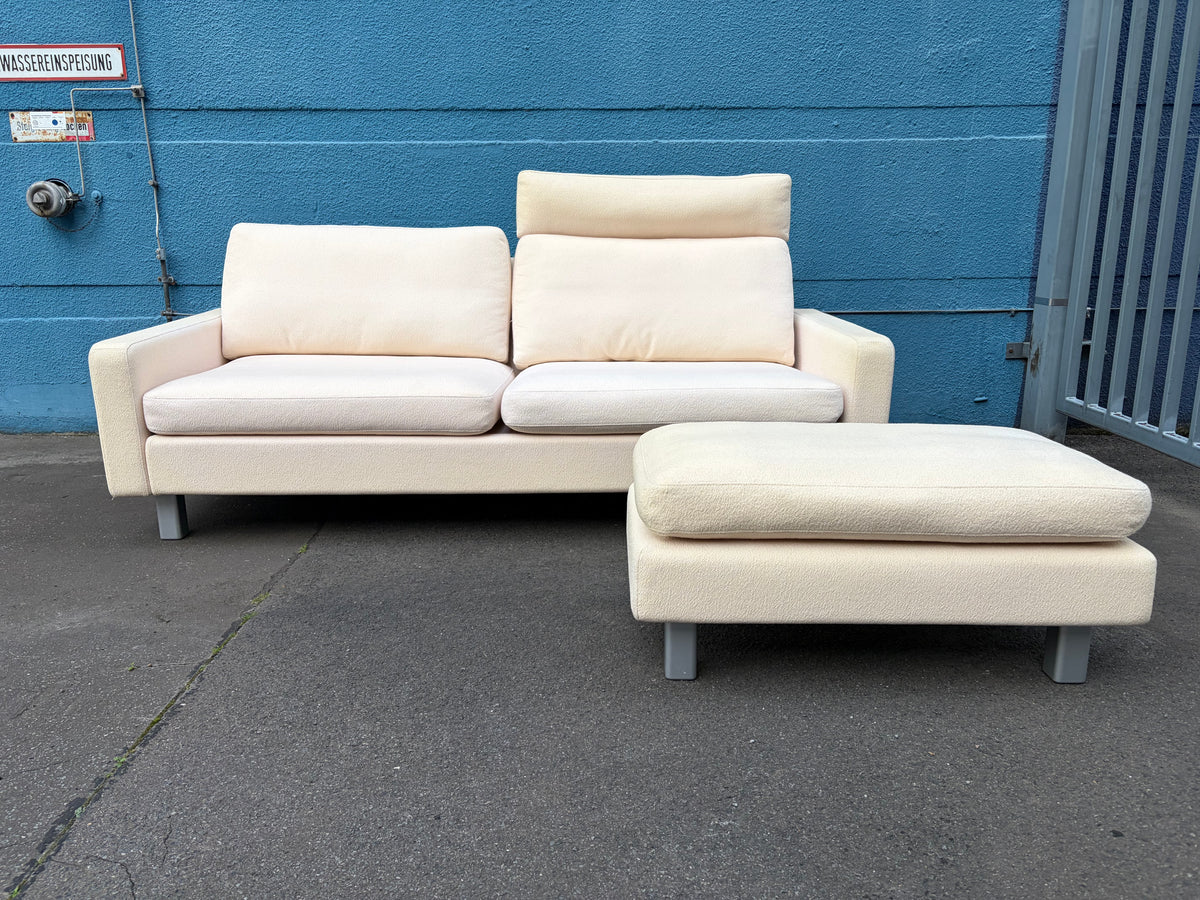 Kompakter 3-Sitzer Sofa "Consenta" mit Fusshocker von COR, Deutschland
