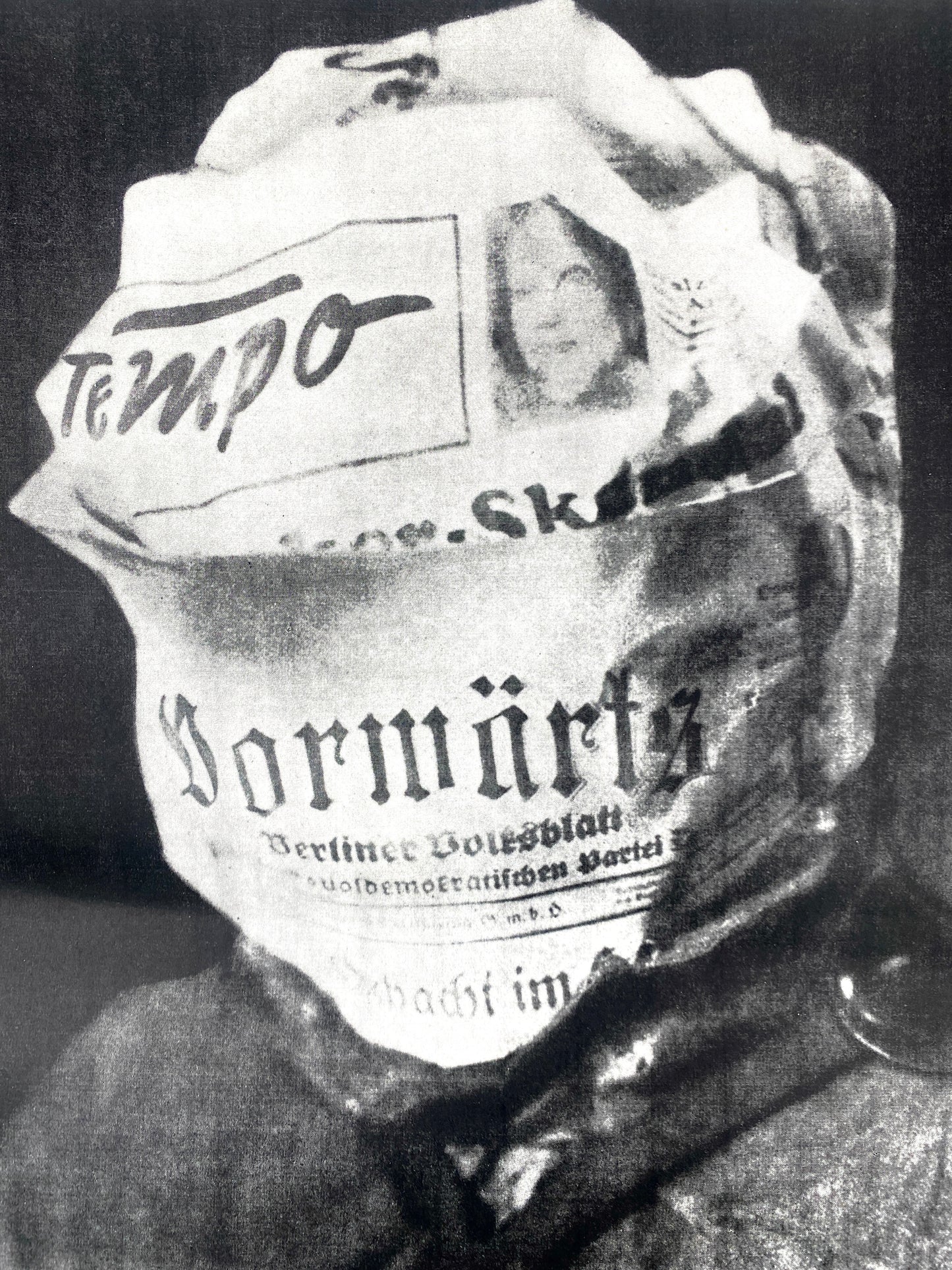 nGbk Berlin, John Heartfield - Der Henker und die Gerechtigkeit, Original-Plakat