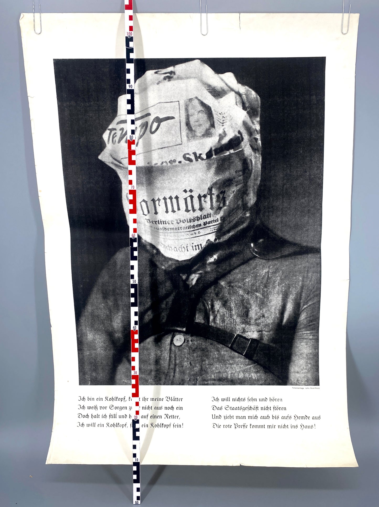 nGbk Berlin, John Heartfield - Der Henker und die Gerechtigkeit, Original-Plakat