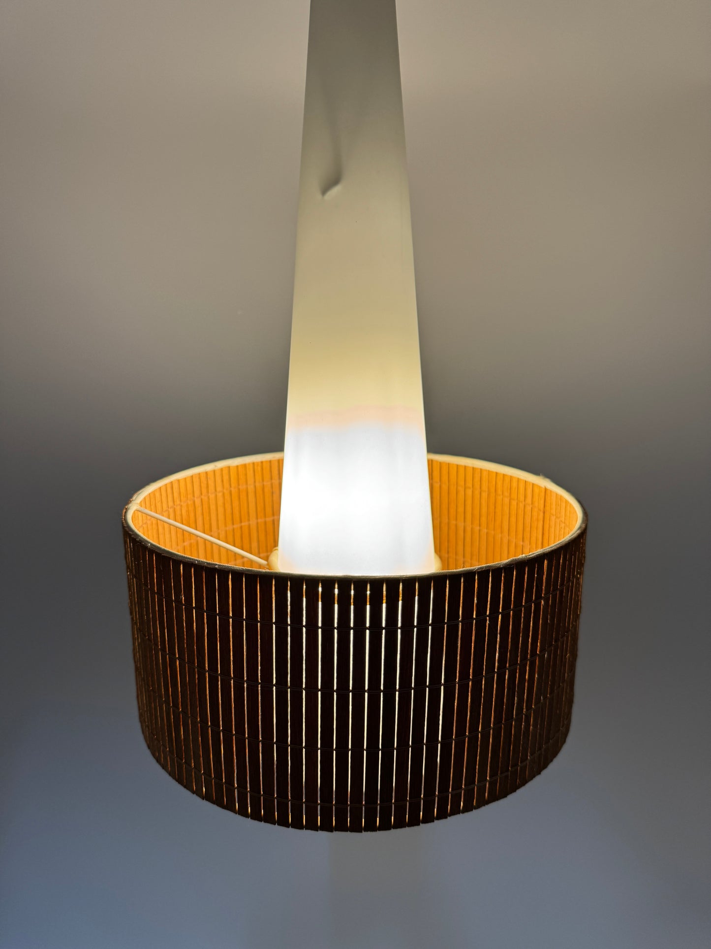 Pendelleuchte dänisches Design Teakholz