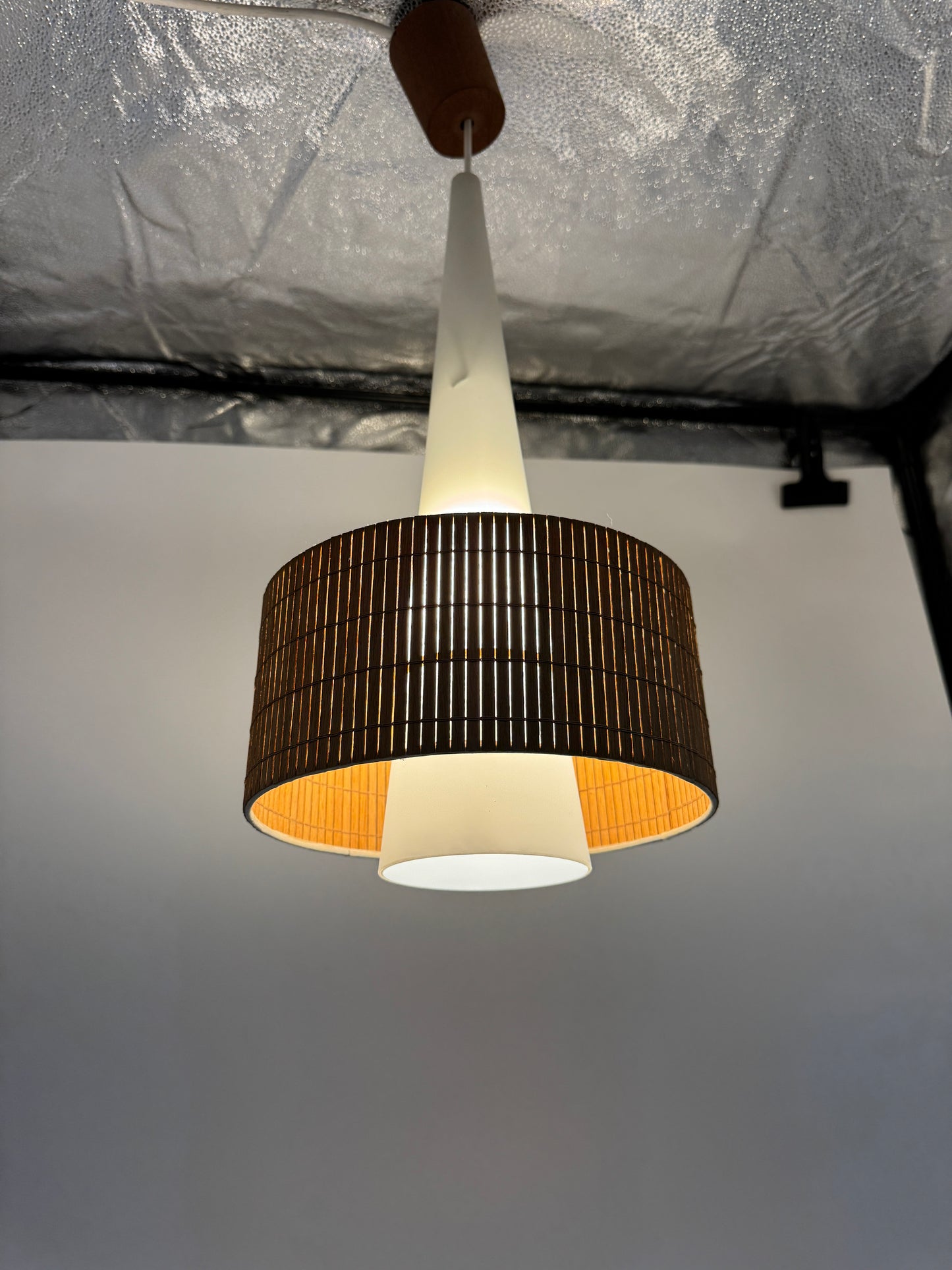 Pendelleuchte dänisches Design Teakholz