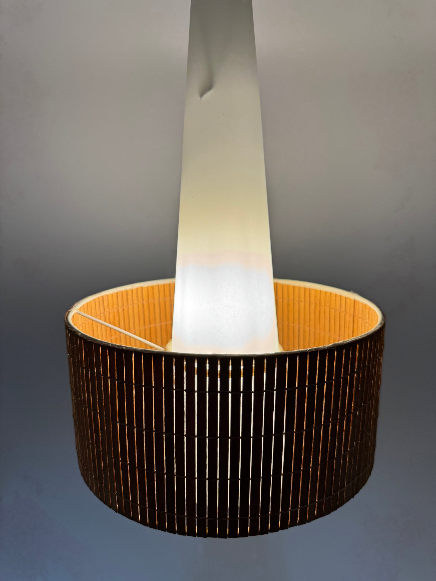 Pendelleuchte dänisches Design Teakholz