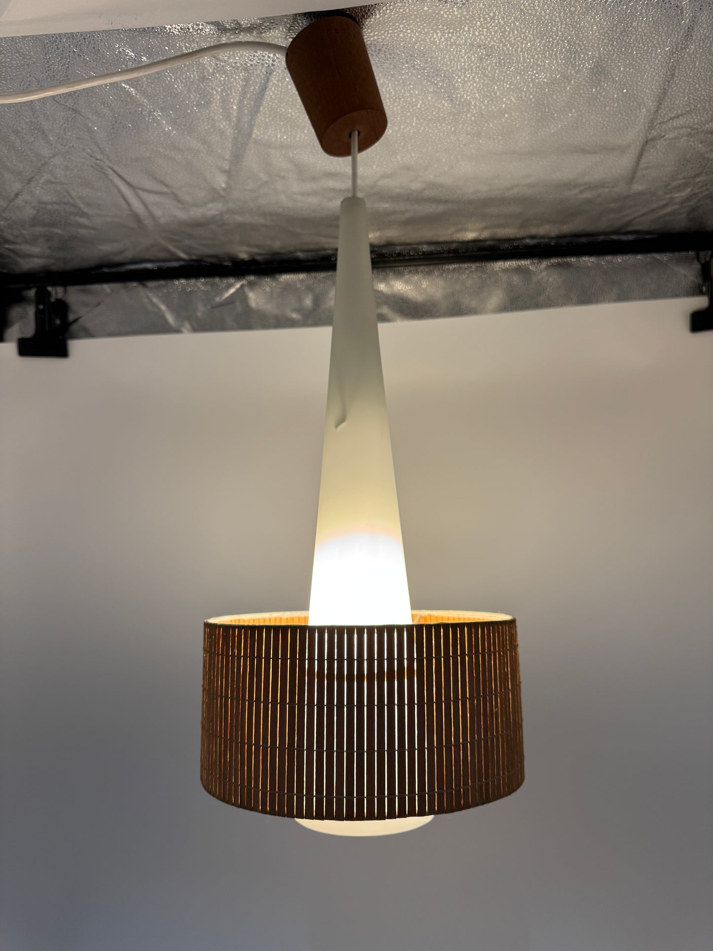 Pendelleuchte dänisches Design Teakholz