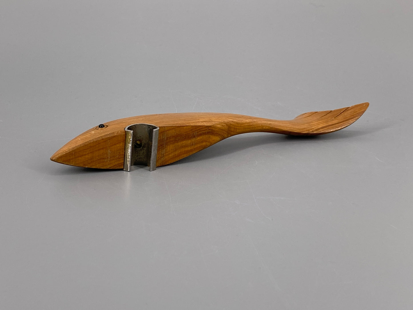 Mid Century Fisch Flaschenöffner, aus Holz
