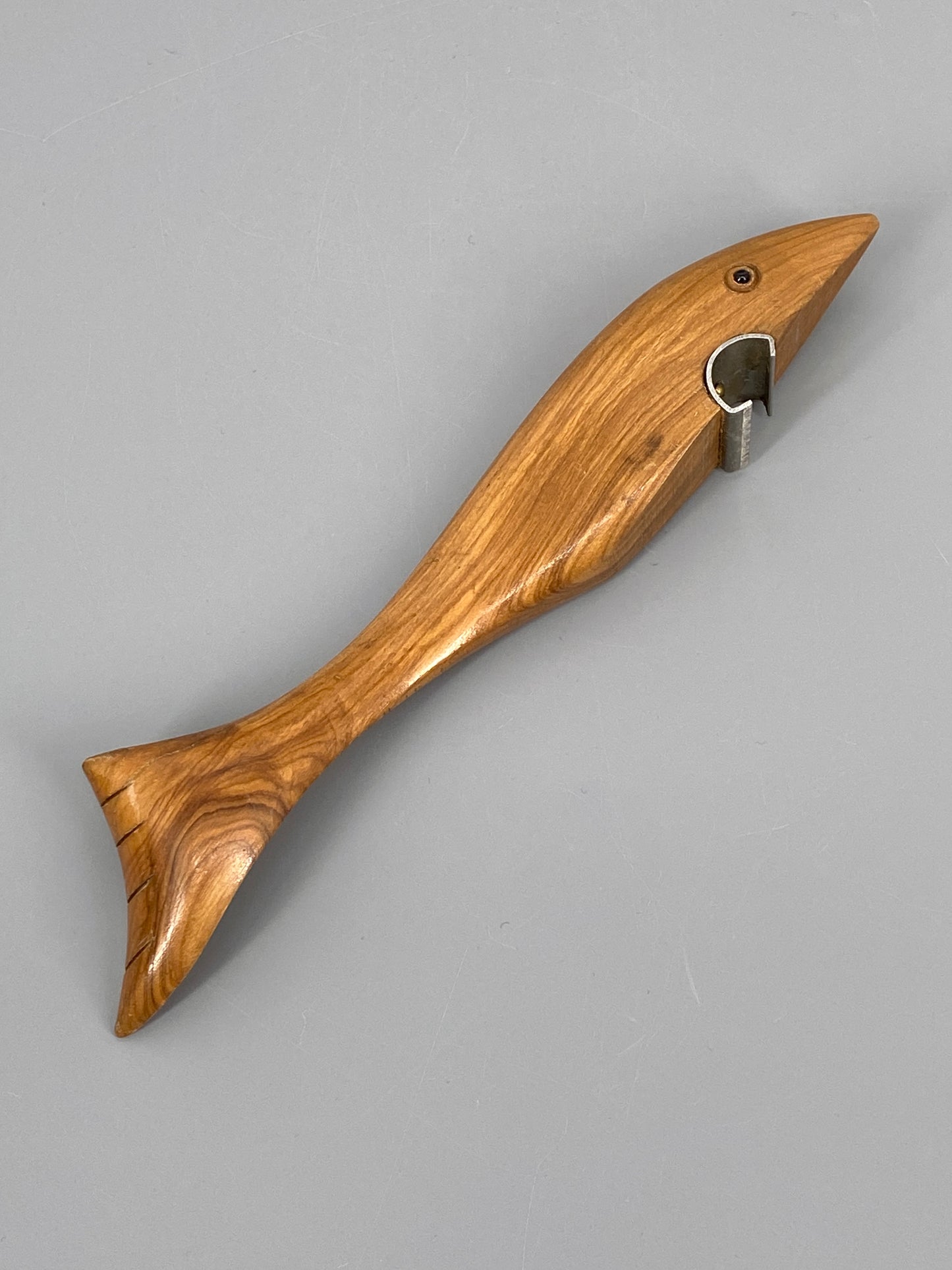 Mid Century Fisch Flaschenöffner, aus Holz