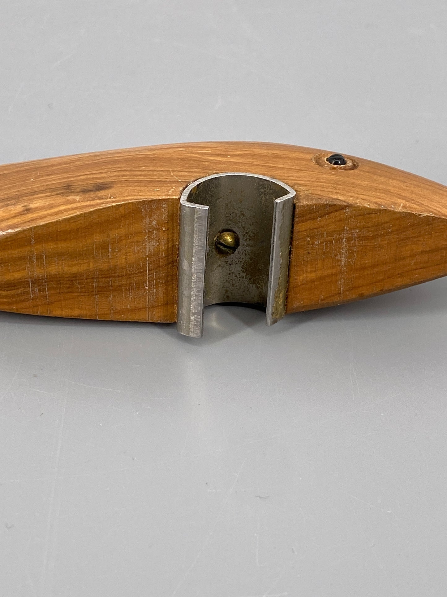 Mid Century Fisch Flaschenöffner, aus Holz