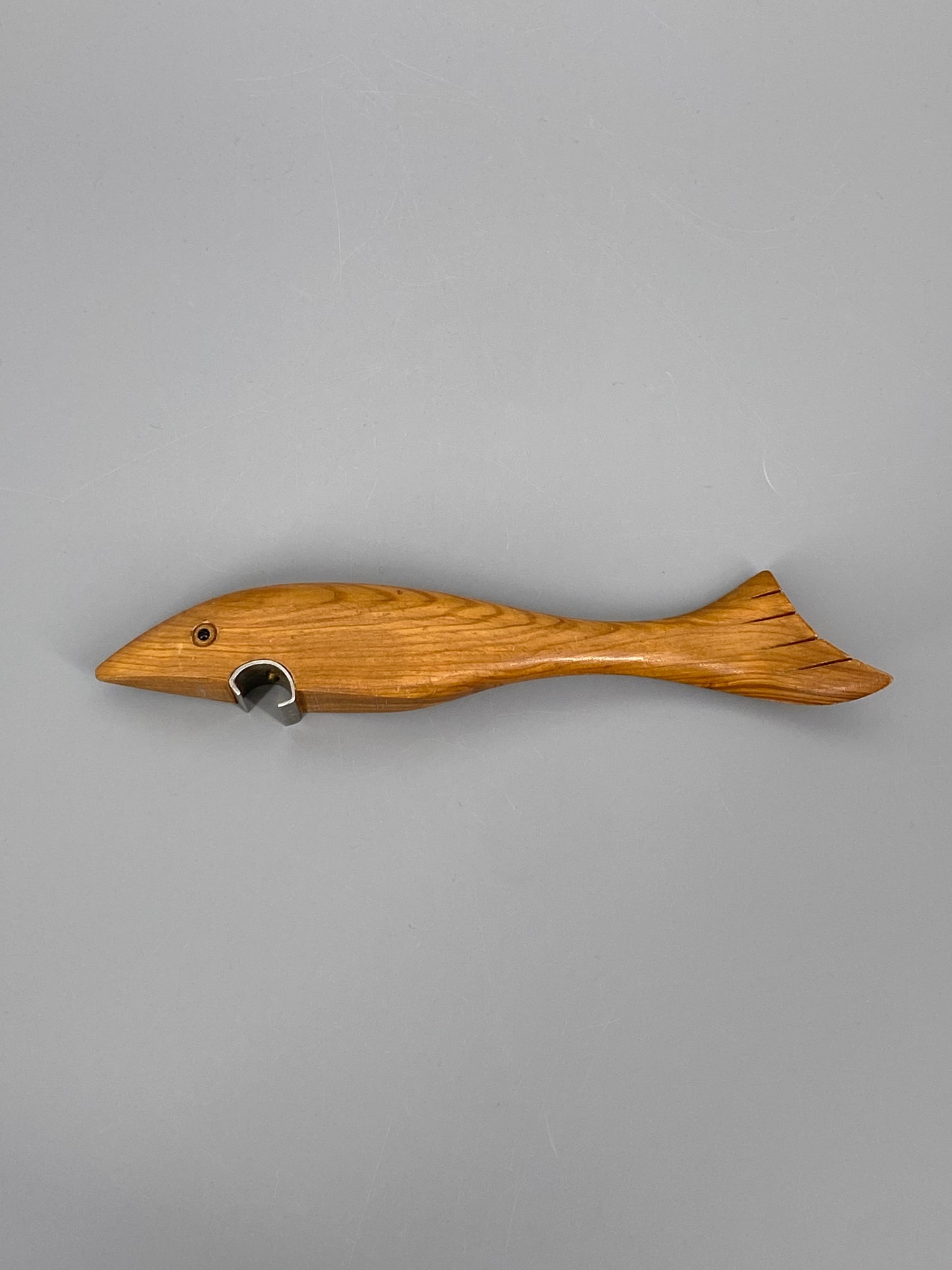 Mid Century Fisch Flaschenöffner, aus Holz