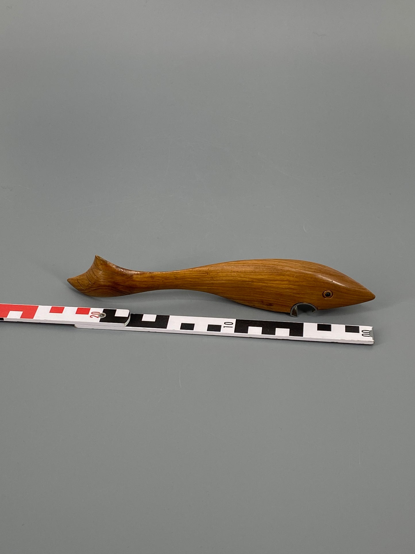 Mid Century Fisch Flaschenöffner, aus Holz