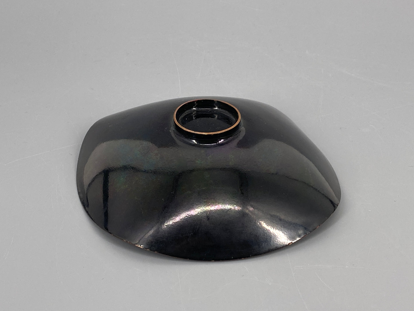 Blaue Schmuckschale aus emailliertem Kupfer