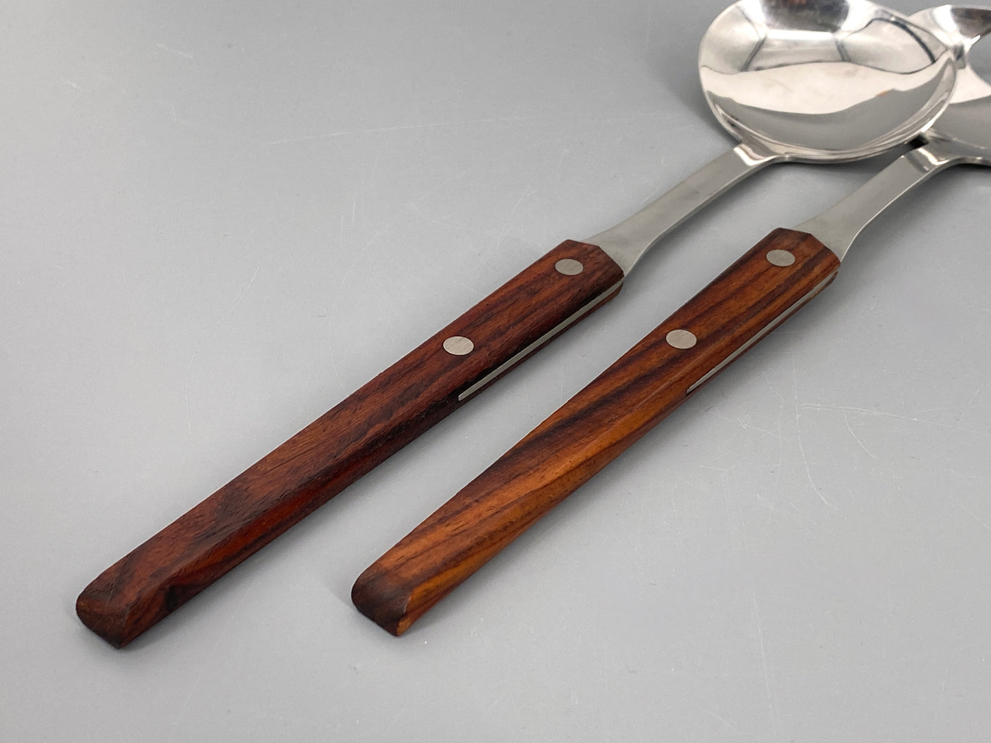 Salatbesteck von WMF, aus Cromargan und Holz, Hong Kong