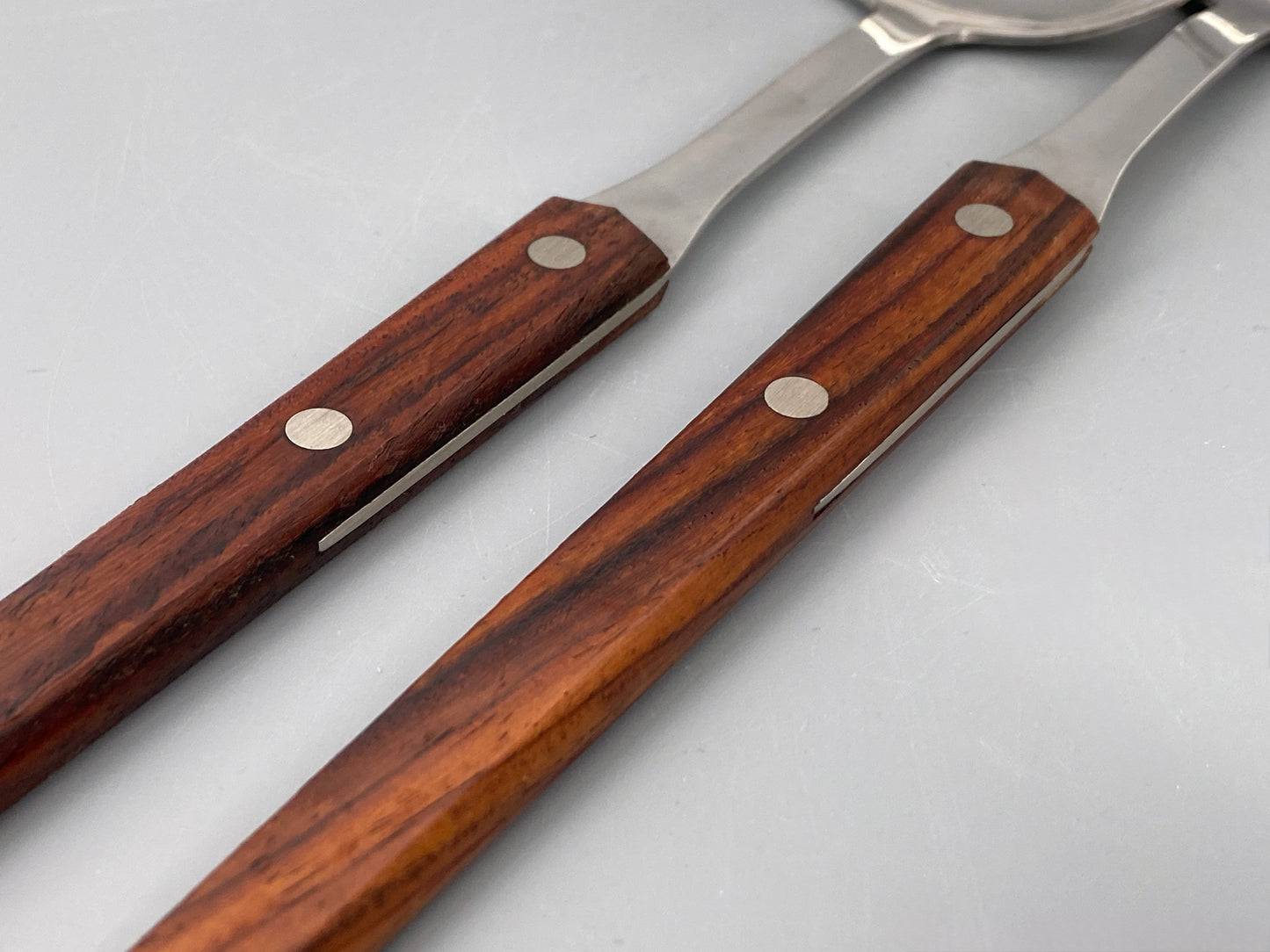 Salatbesteck von WMF, aus Cromargan und Holz, Hong Kong