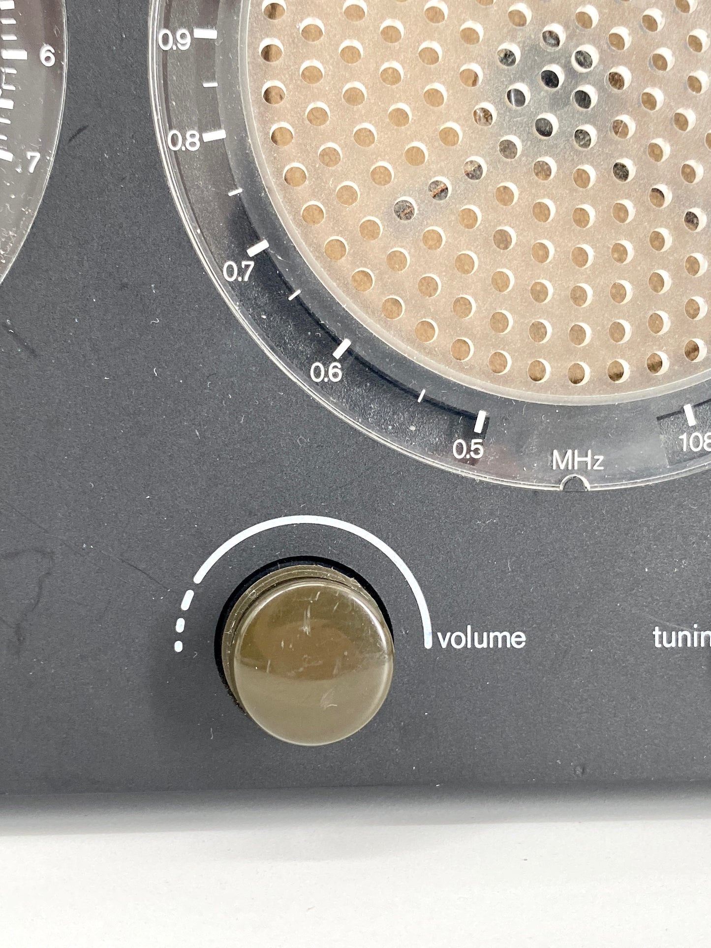 Tischuhr mit Radio und Wecker von Dieter Rams für BRAUN, Deutschland