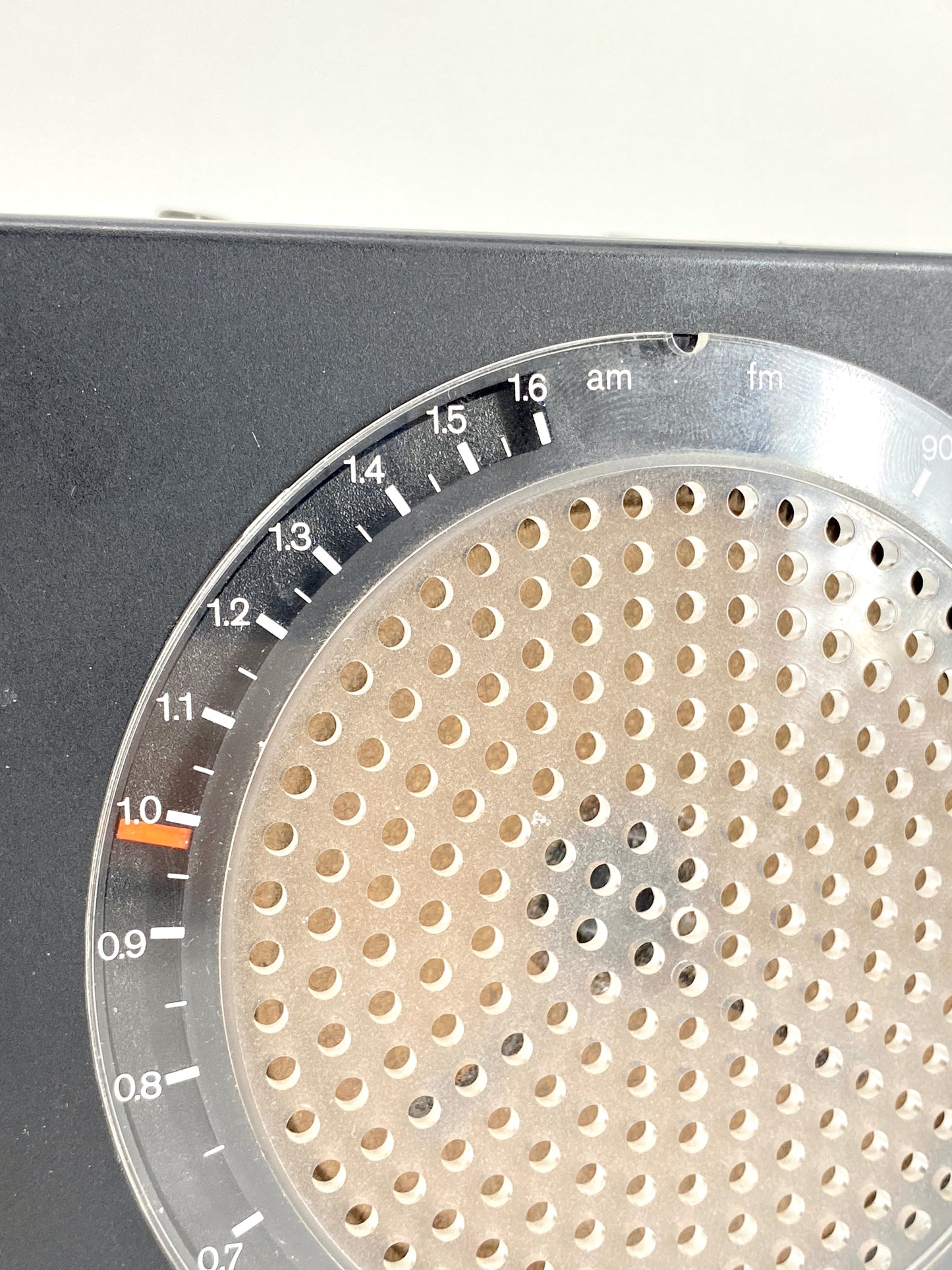 Tischuhr mit Radio und Wecker von Dieter Rams für BRAUN, Deutschland