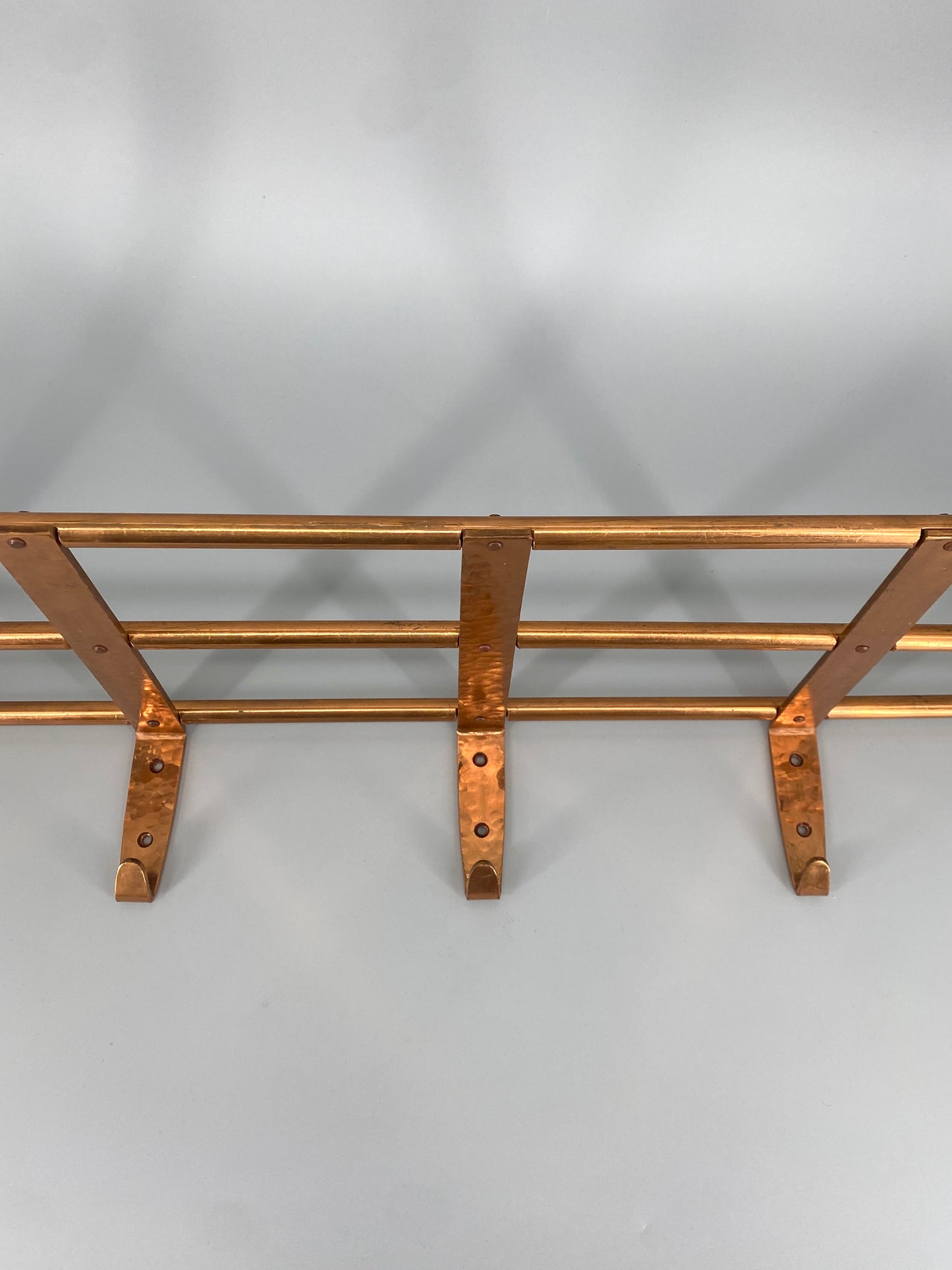 tolle Wand Garderobe mit 4 Haken und Ablagefläche, verkupfert