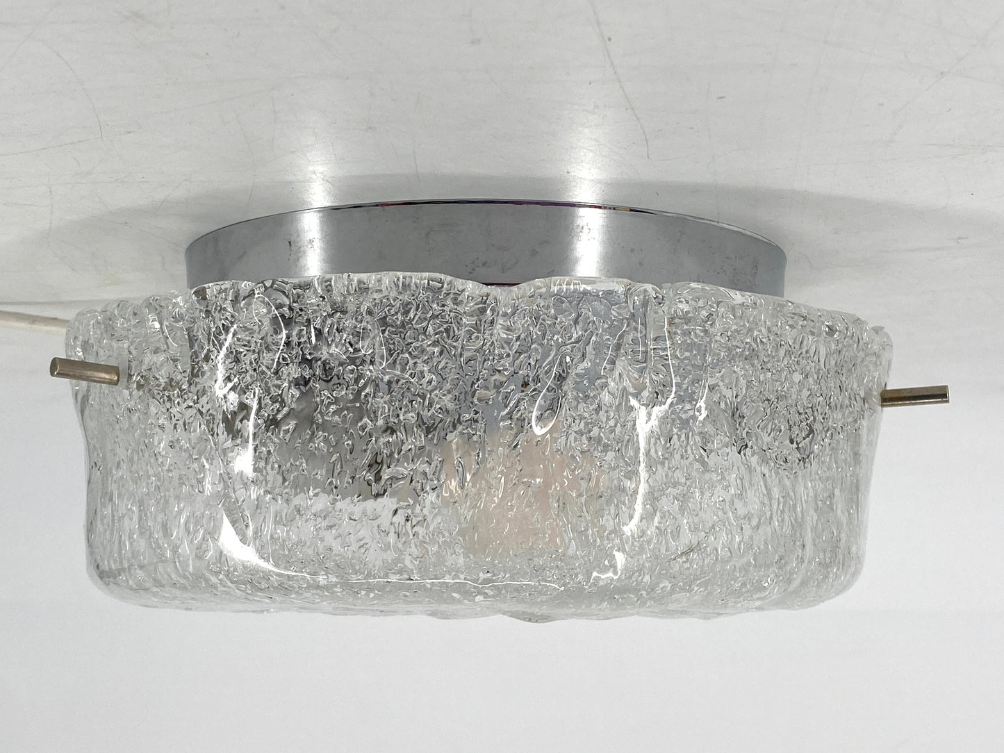 Deckenlampe / Plafoniere von Kaiser Leuchten oder Hillebrand Leuchten, Eisglas, 60er