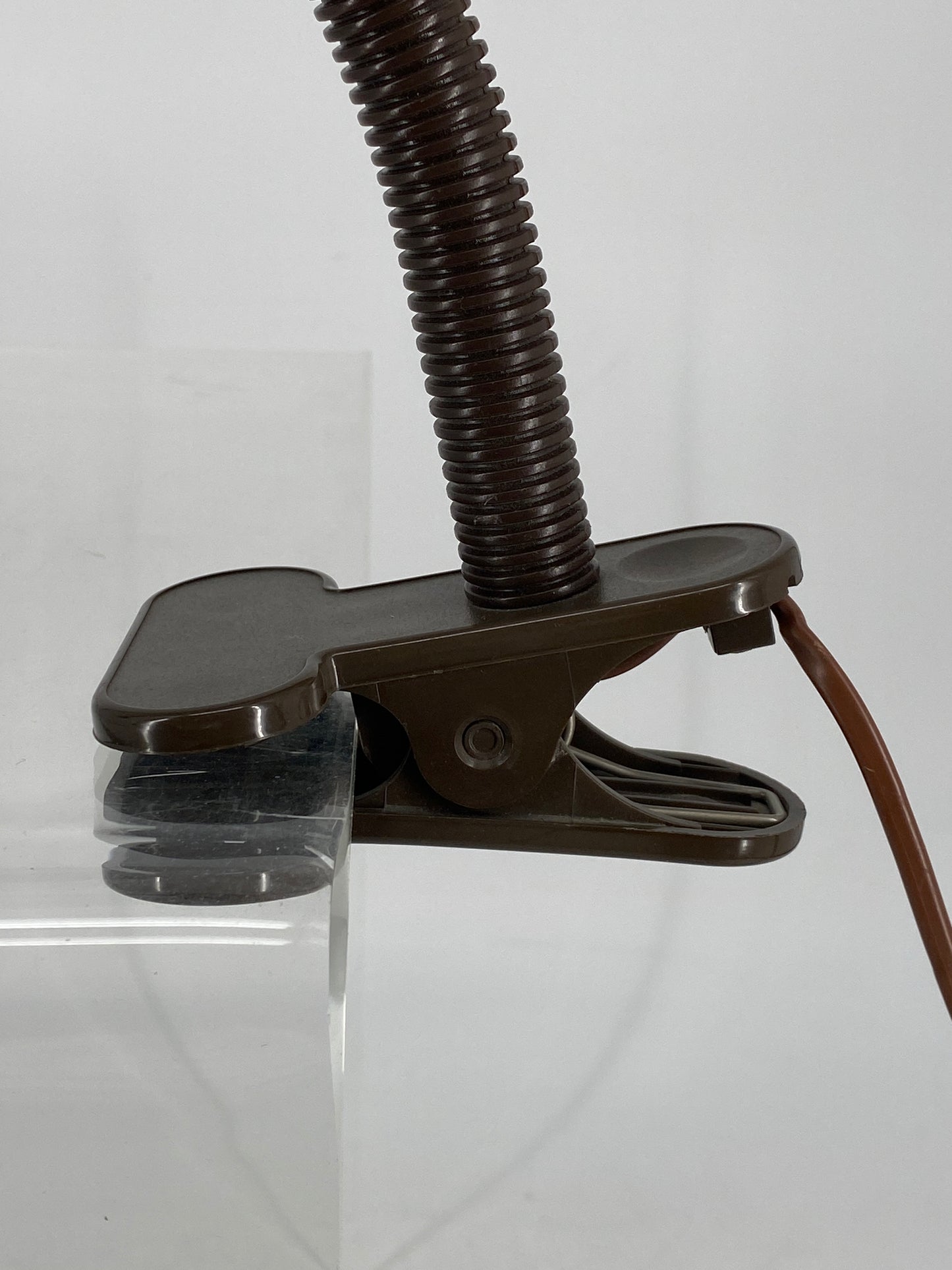 Braune Industrial Spot Klemmlampe von Brilliant Leuchten mit Schwanenhals