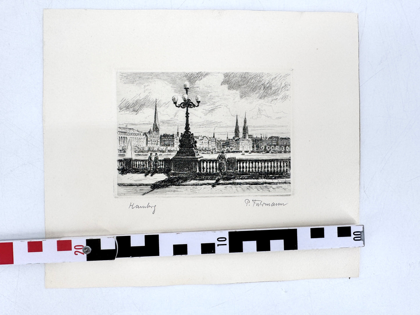 Radierung Hamburg - Blick von der Lombardsbrücke auf St. Nikolai, St. Petri, Hamburger Rathaus.