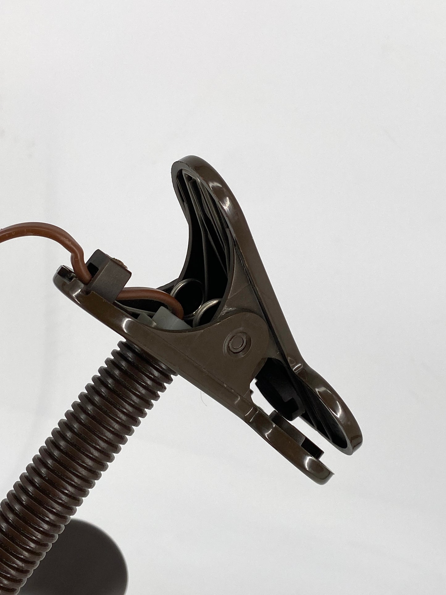 Braune Industrial Spot Klemmlampe von Brilliant Leuchten mit Schwanenhals