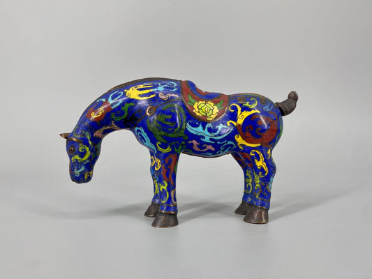 Cloisonne Pferd aus traditioneller Handarbeit, China, 20. Jh.