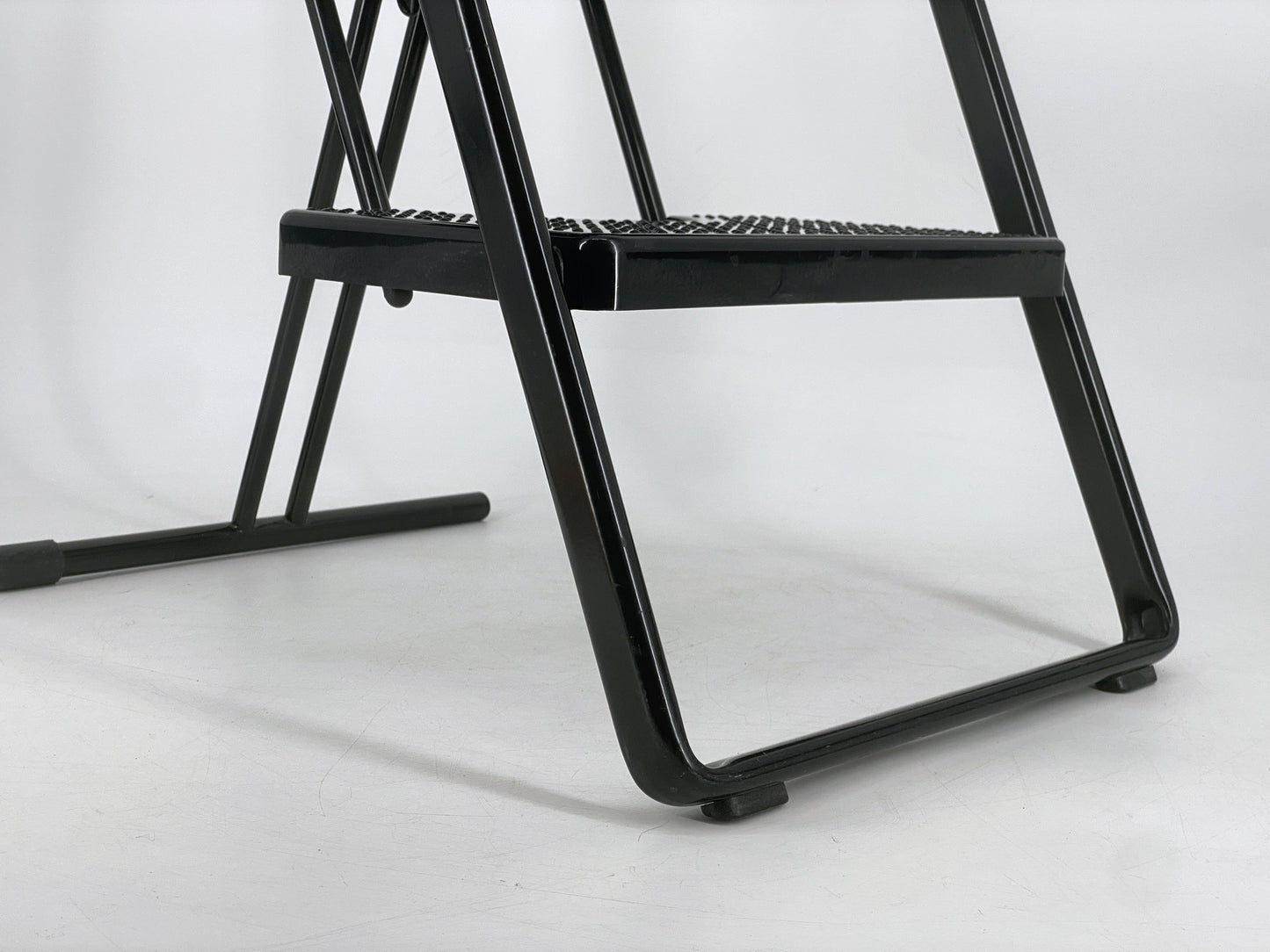 Alte Ausführung der Trittleiter NUOVASTEP in Schwarz von Andries & Hiroko Van Onck für Magis, Italien, 1984