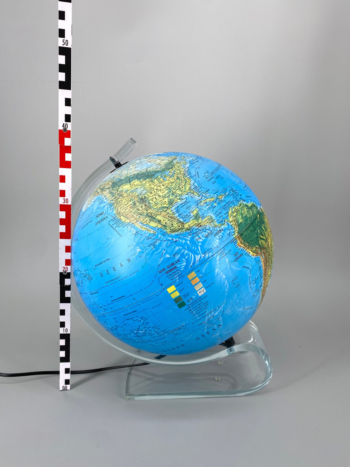 beleuchteter Globus Consulate von Scanglobe, 30 cm Durchmesser