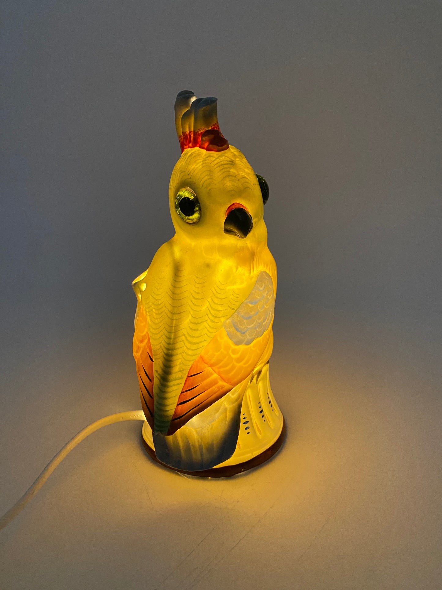 Keramik Tischlampe in Form eines Kakadus, DDR 1970er