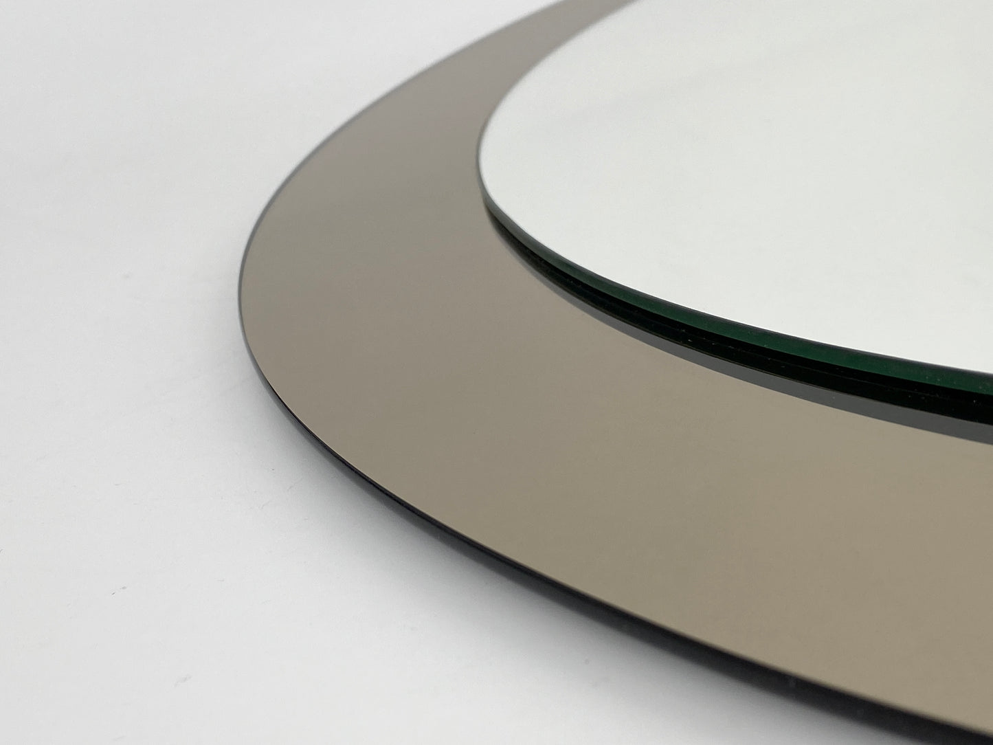 Runder Space Age Design Wandspiegel mit Rauchglas von Schöninger Kristallglas, Deutschland 1970er