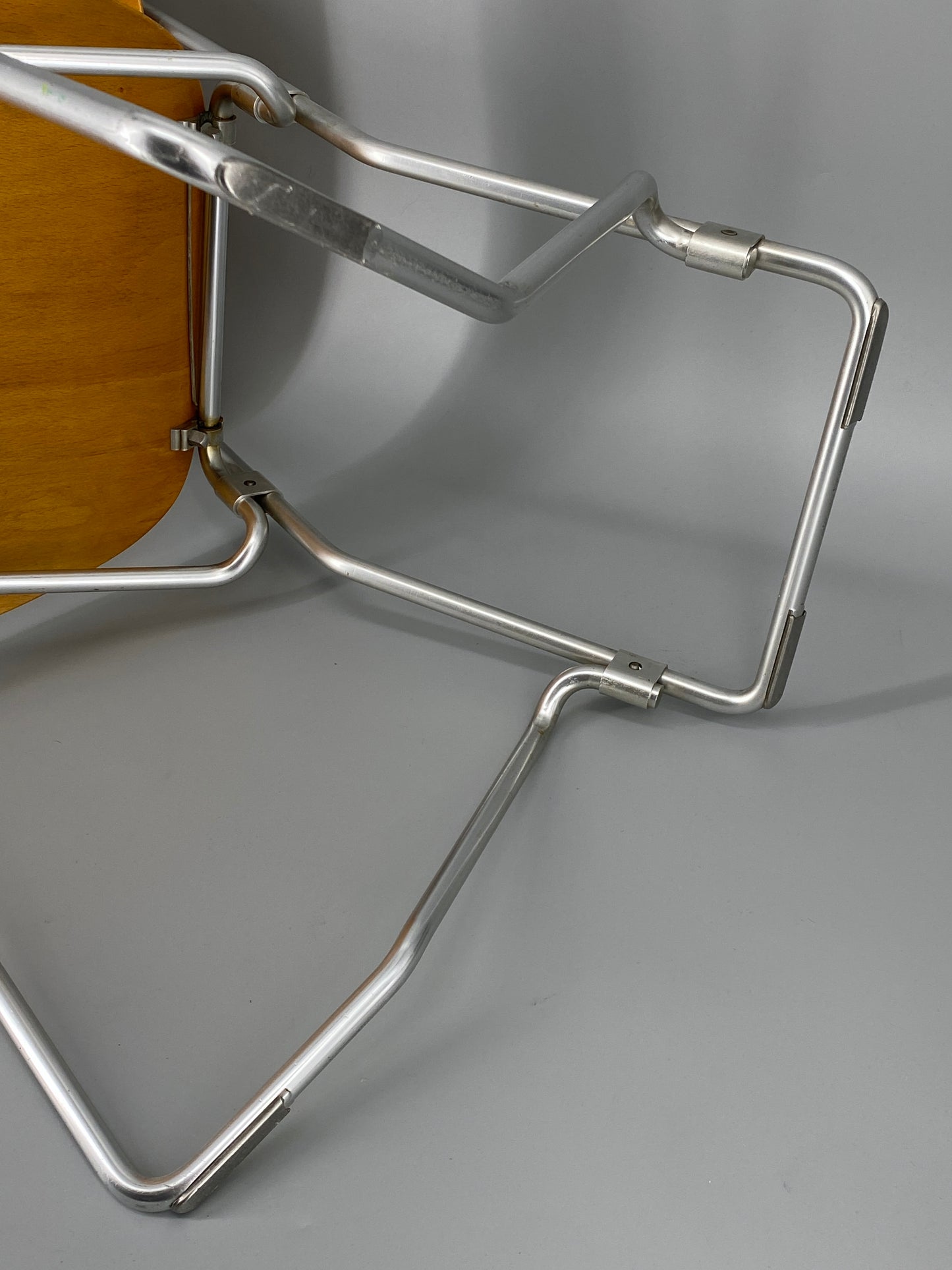 Stapelstuhl "Aluflex" von Armin Wirth, hergestellt durch Stollinger & Söhne, Zürich 50er