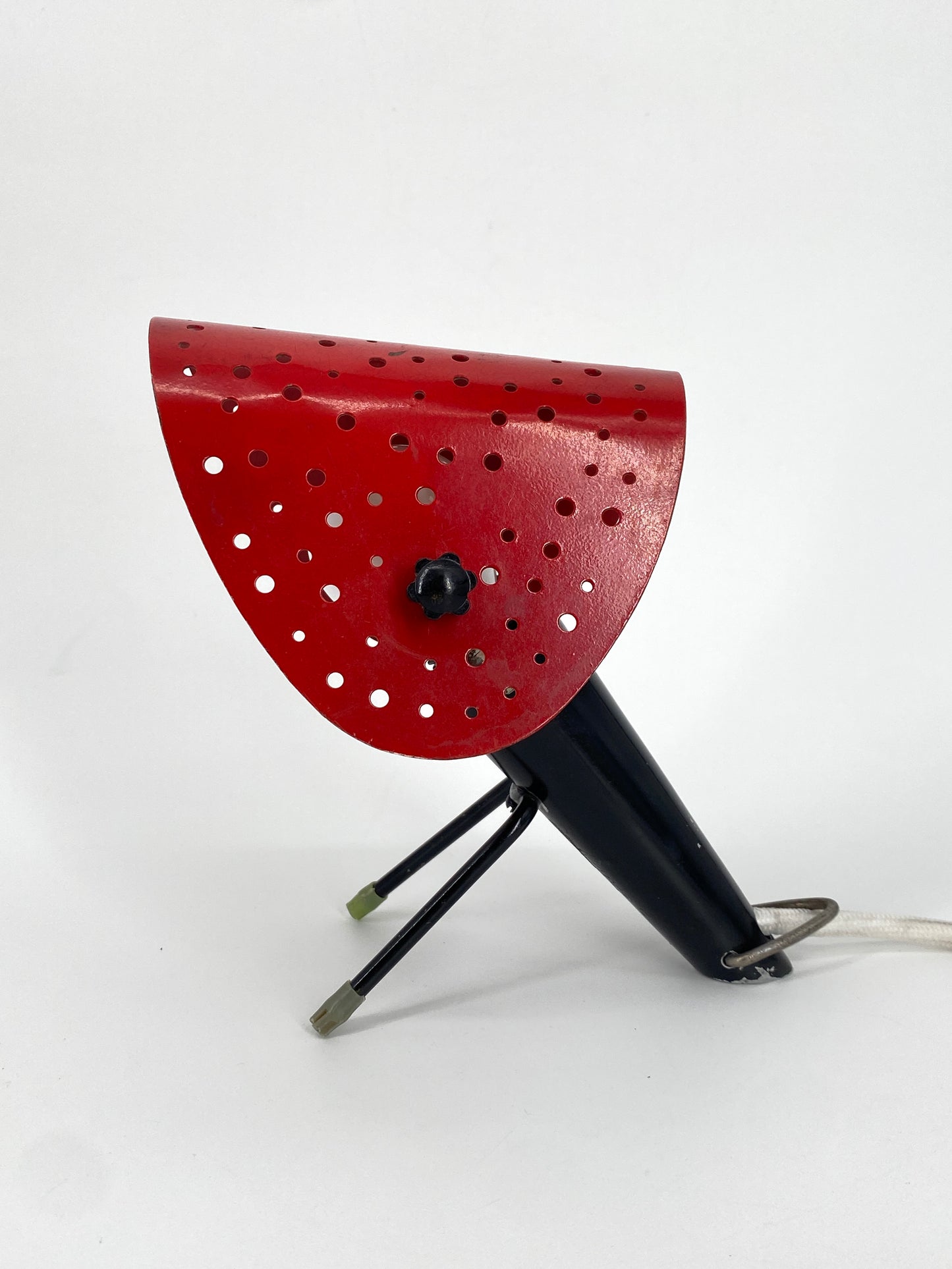 Tischlampe mit perforiertem Schirm von Ernest Igl für Hillebrand, 50er