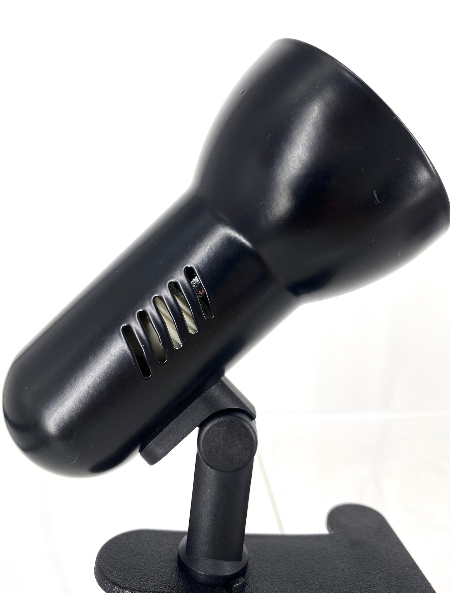 2 klassische, hochwertige Schreibtischlampen