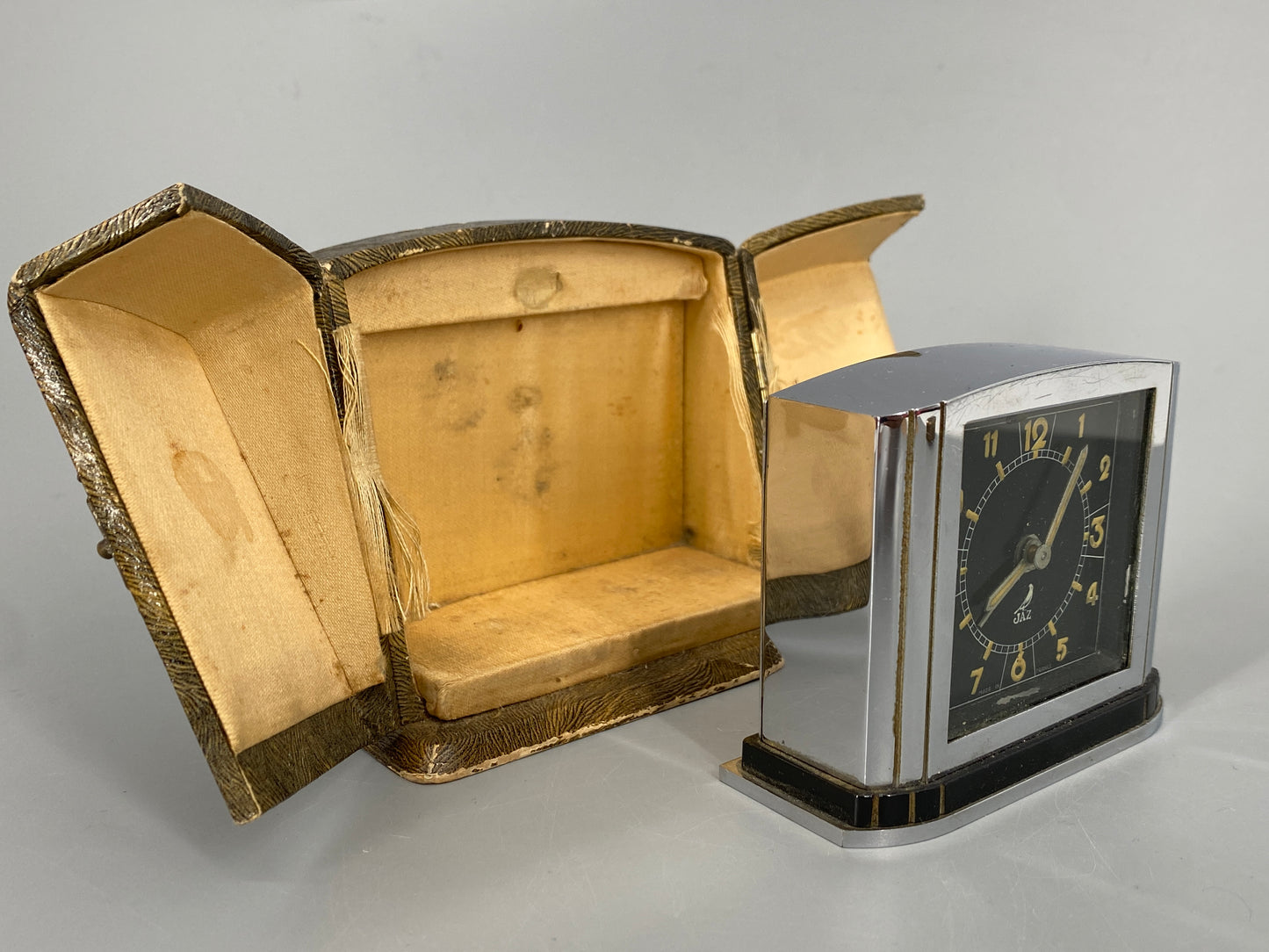 Reisewecker im Art Deco Stil von JAZ, Frankreich 1930er