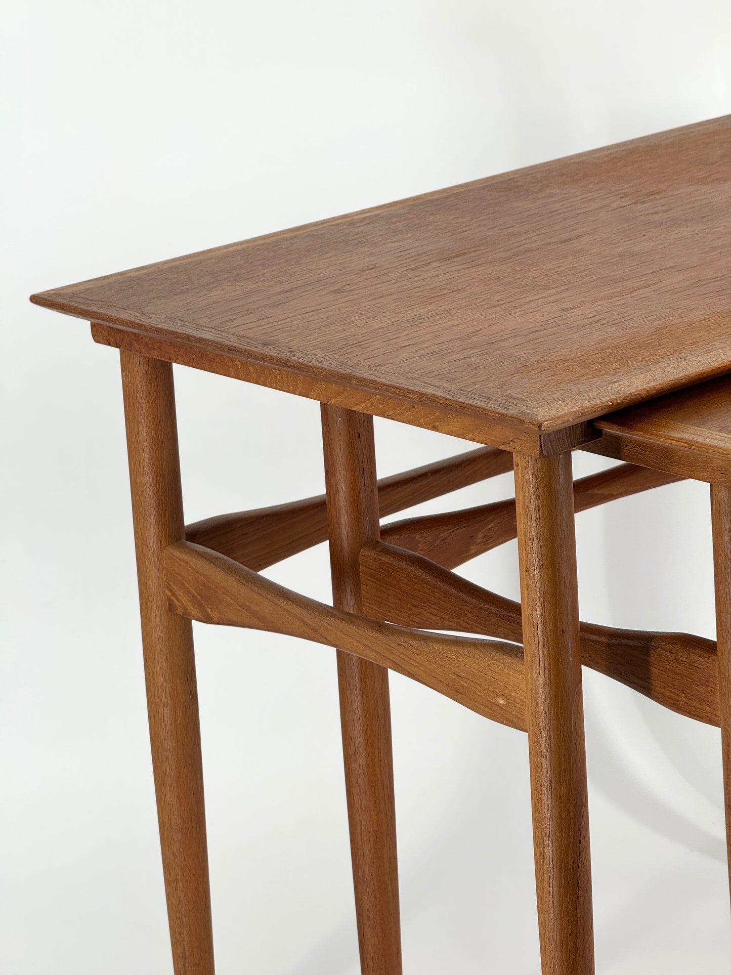 Mid Century Design Satztische aus Teakholz, Dänemark 1950er