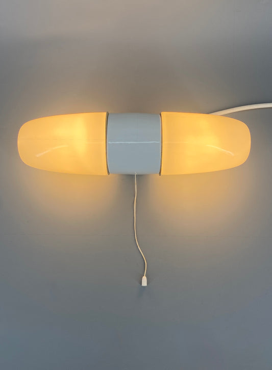 Zeitlose Wandlampe / Spiegellampe "6078Z" von Wilhelm Wagenfeld für Lindner mit Zugschalter, 50er
