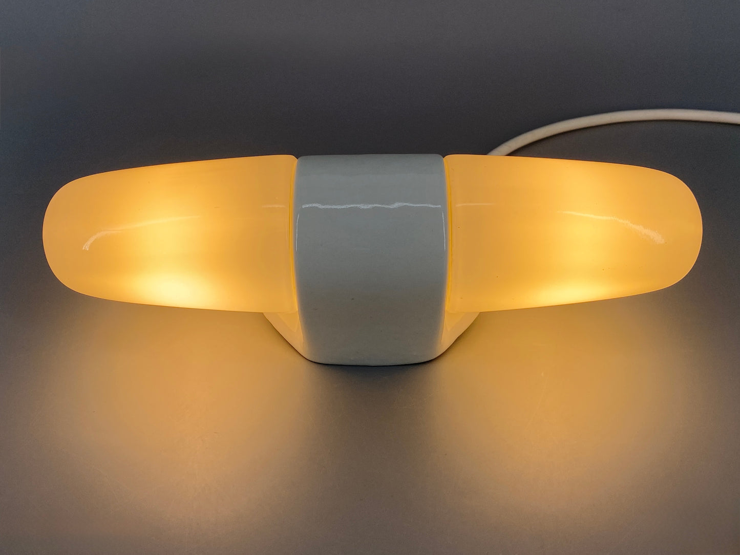 Zeitlose Wandlampe / Spiegellampe "6068" von Wilhelm Wagenfeld für Lindner, 50er