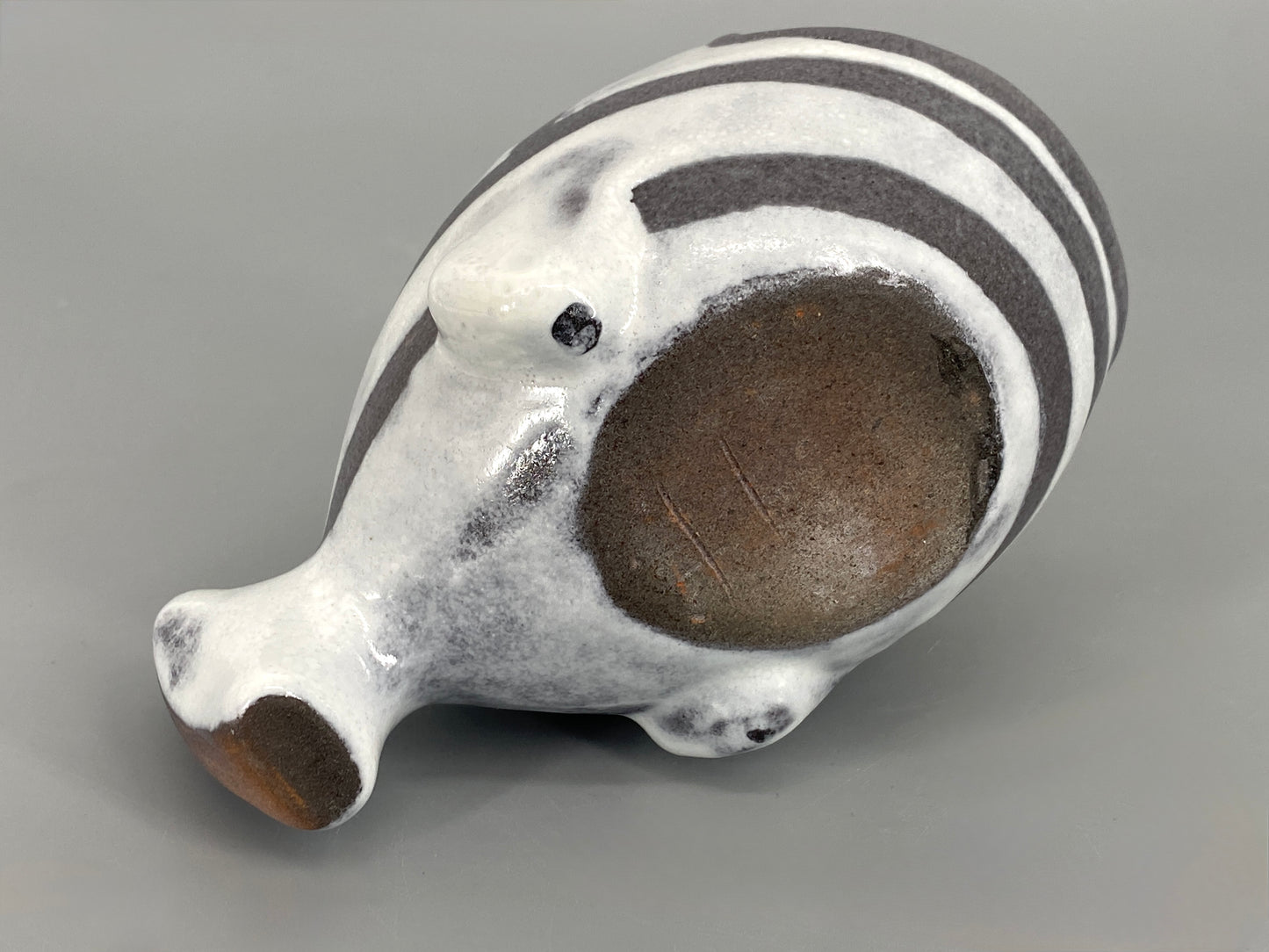 Signierte Keramikfigur "Fisch mit offenem Mund" vermutlich von Birgit Borik, Studiokeramik