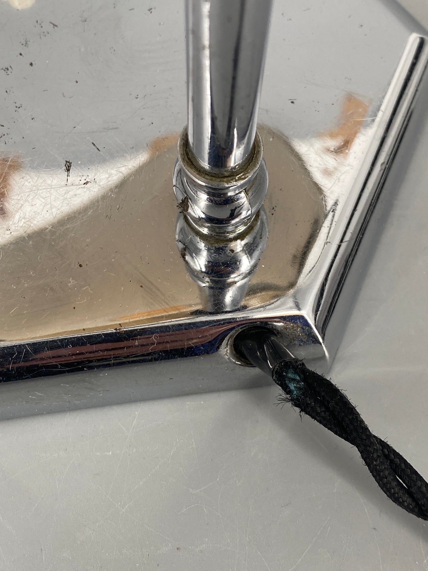 Art deco Bankerlampe, mit Glasschirm, vernickelt, 1920er Jahre