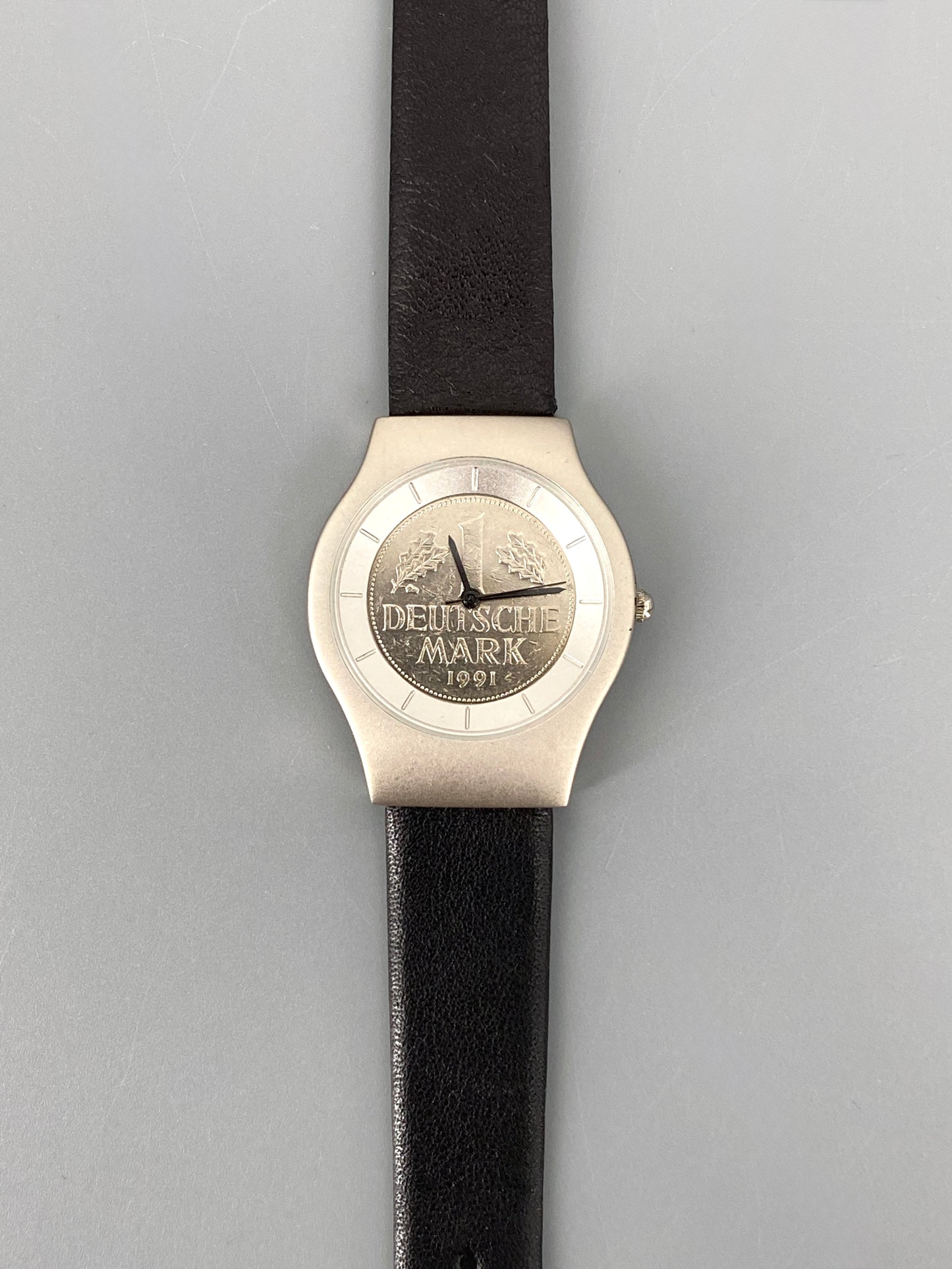 Armbanduhr mit Deutscher Mark, Deutschland, 1991
